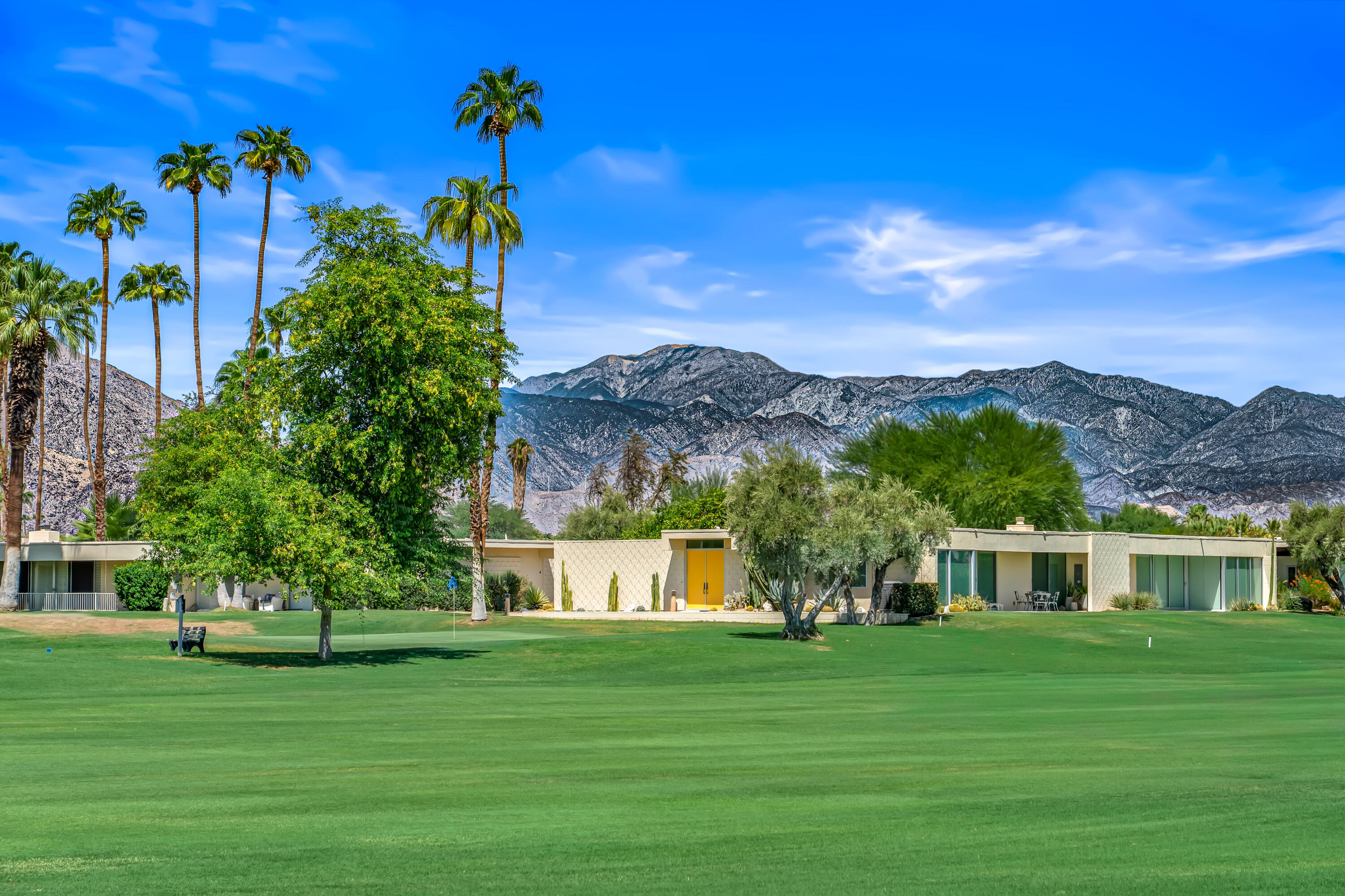 32 Lakeview CIR