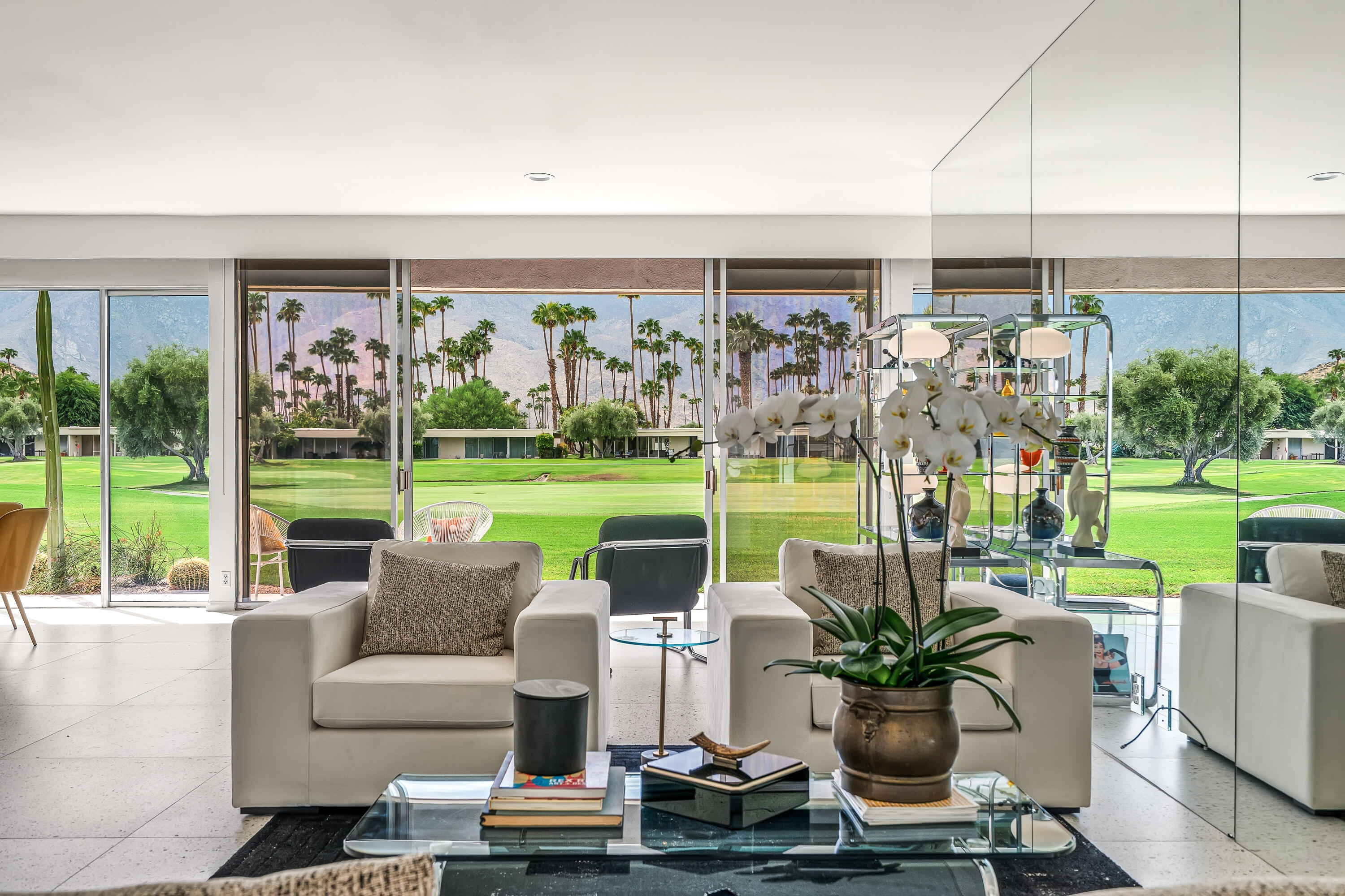 32 Lakeview CIR