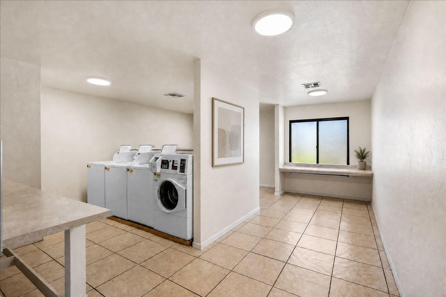 1050 E Ramon RD Unit: 20