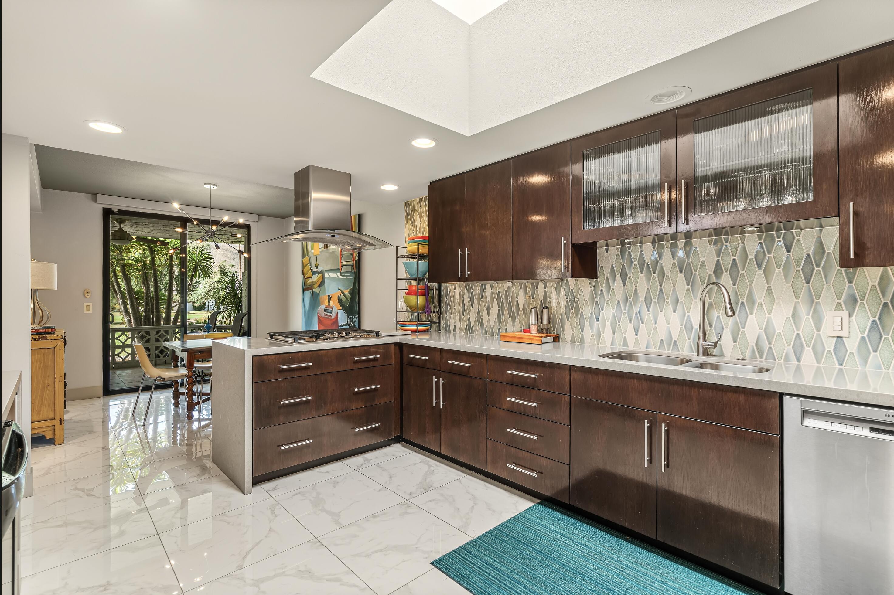 2321 S Madrona DR