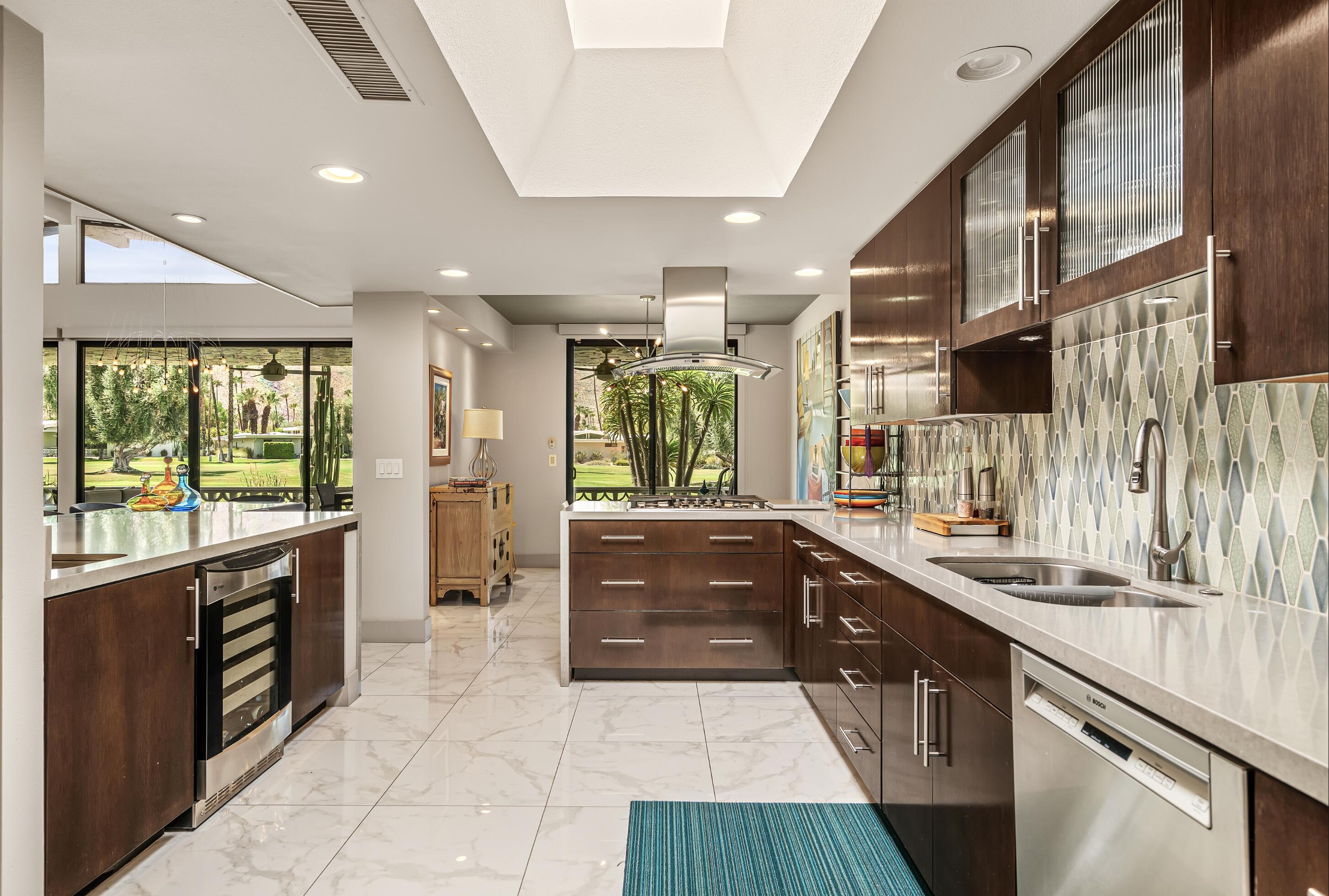 2321 S Madrona DR