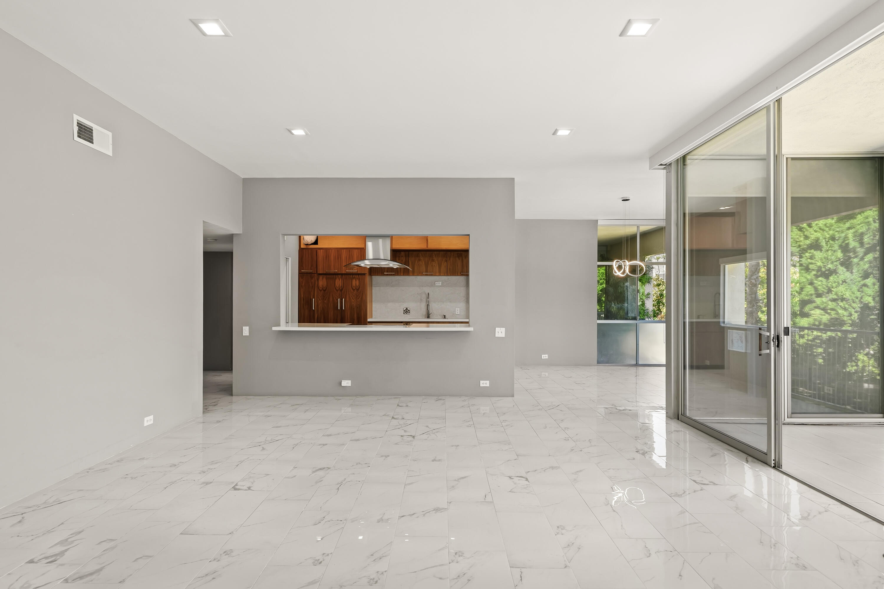 439 Desert Lakes Drive DR