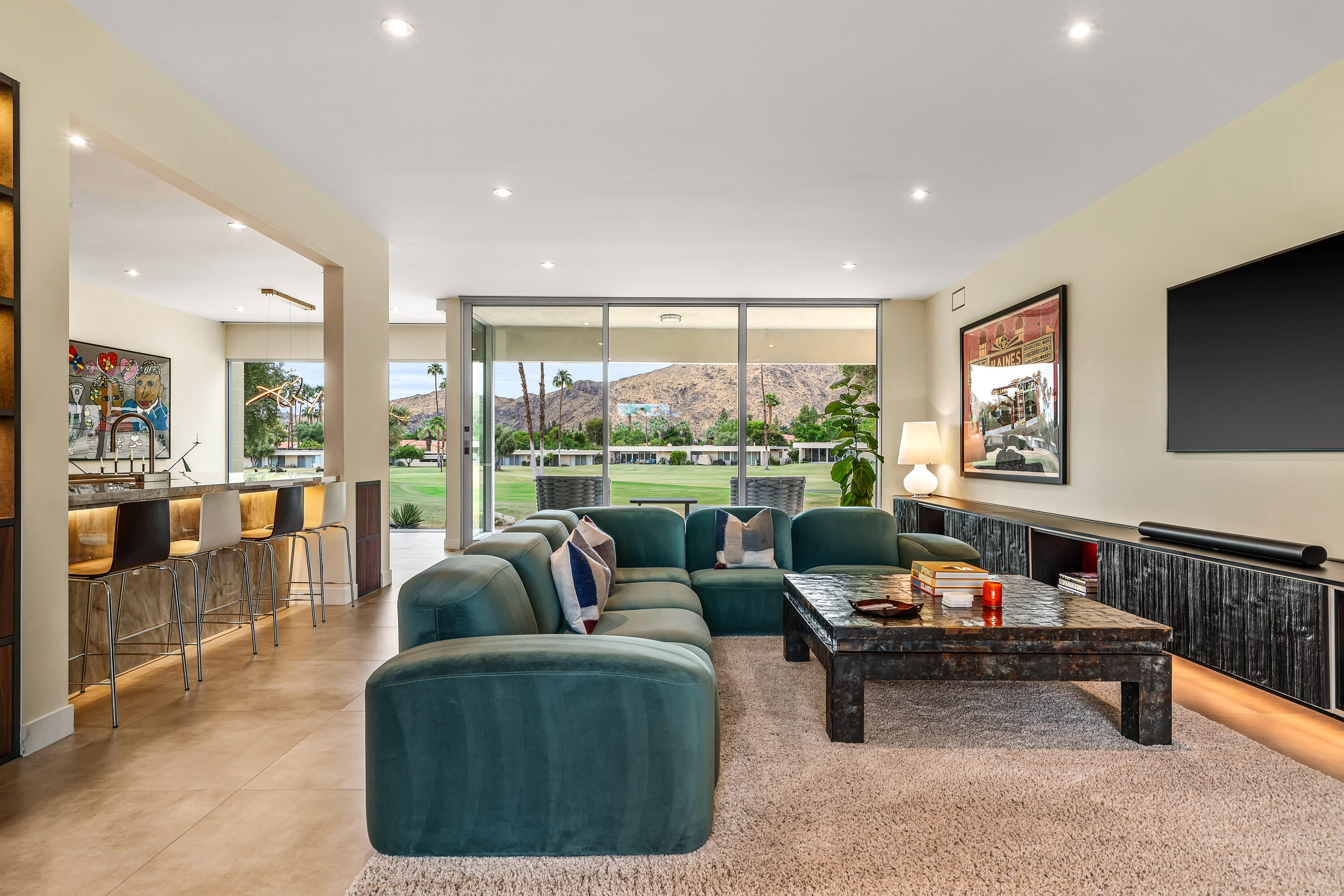 133 Desert Lakes DR