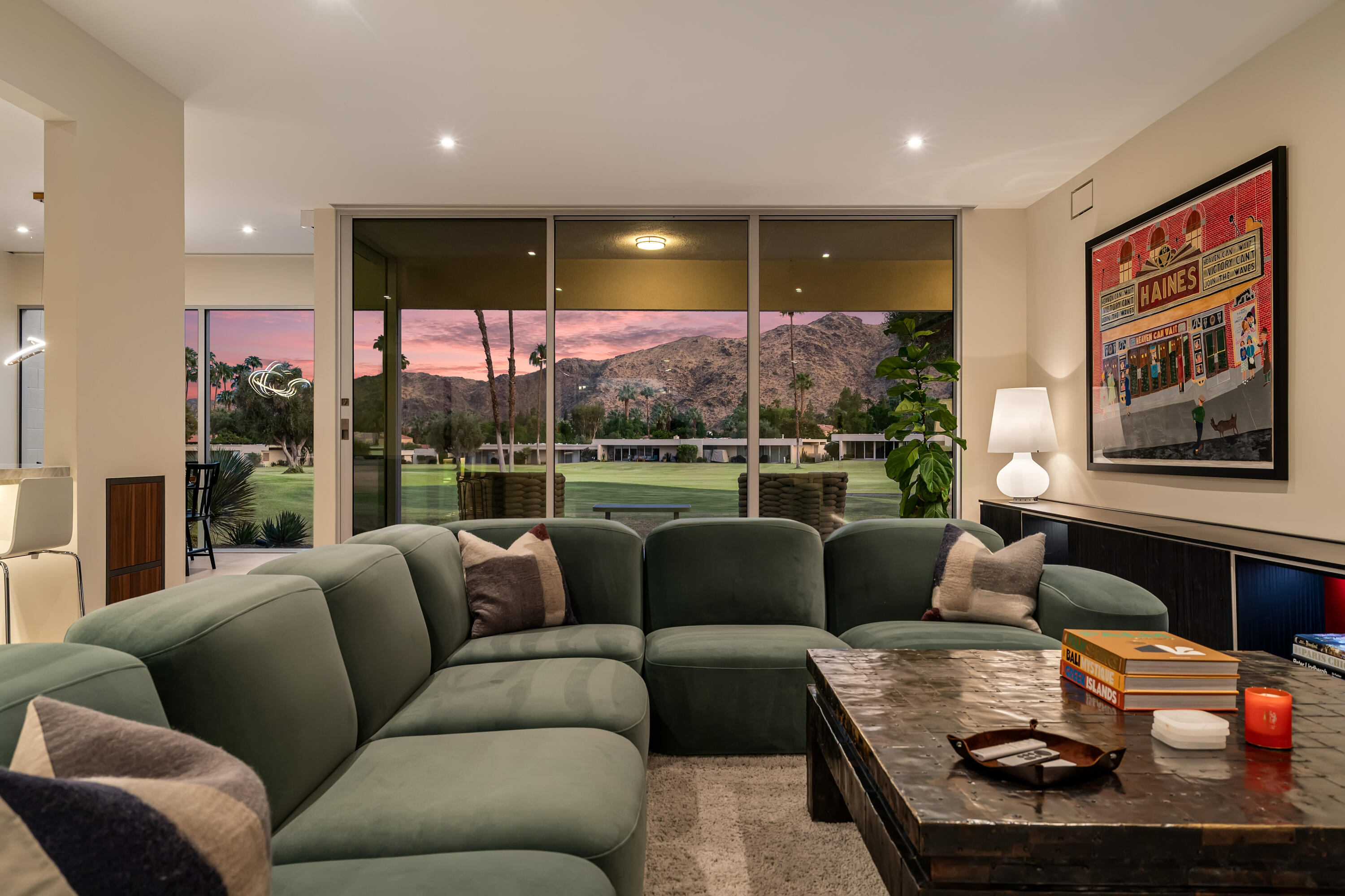 133 Desert Lakes DR