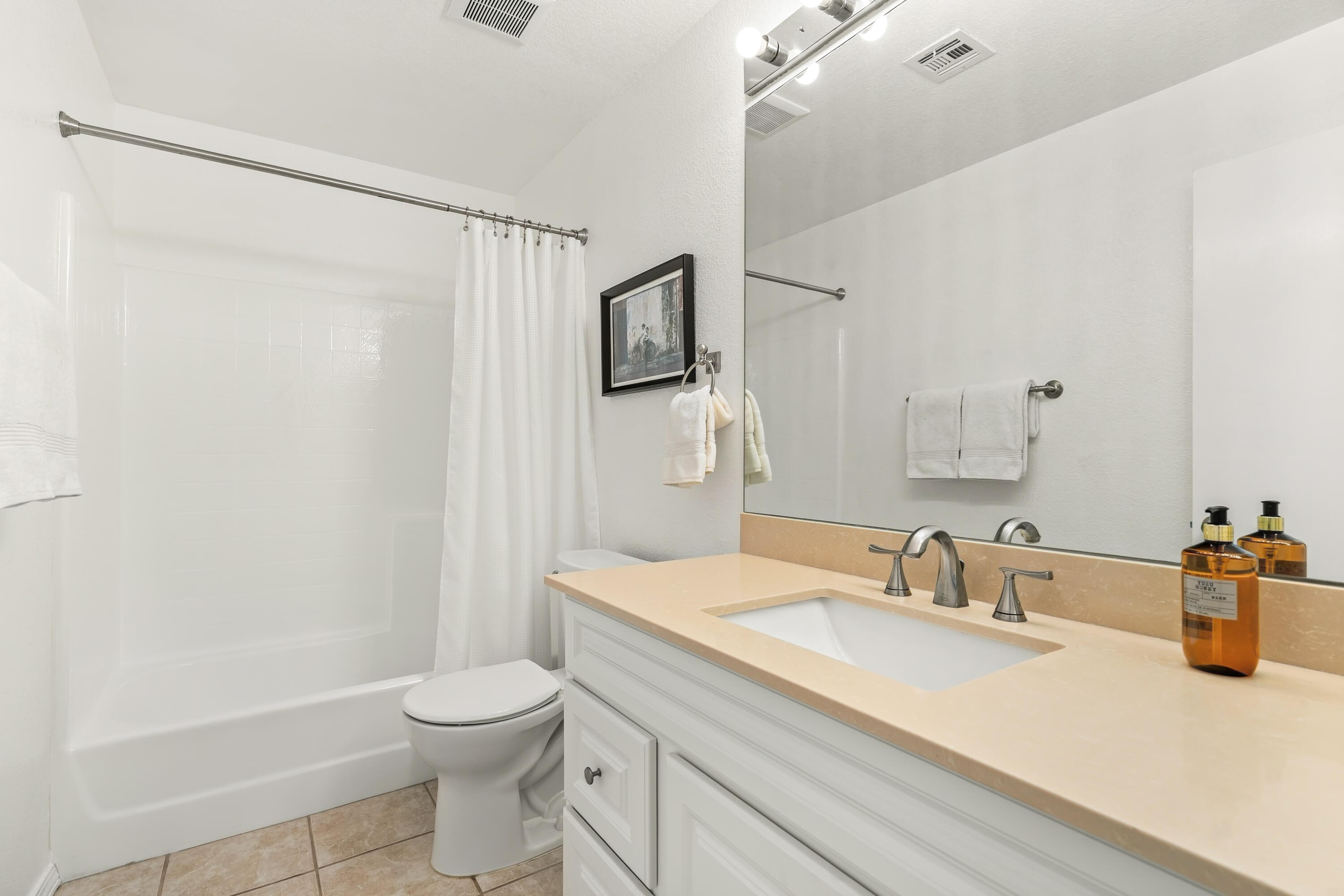 500 S Farrell DR Unit: F44