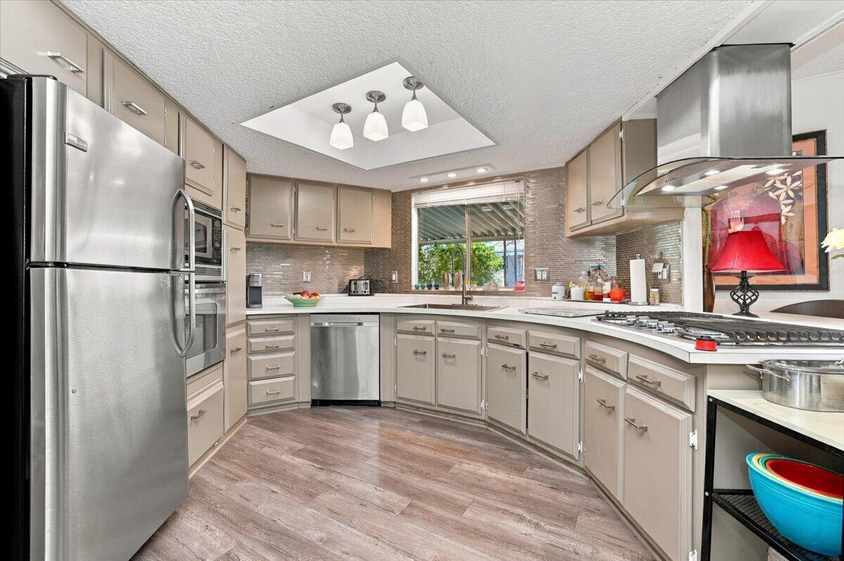 377 Andorra WAY