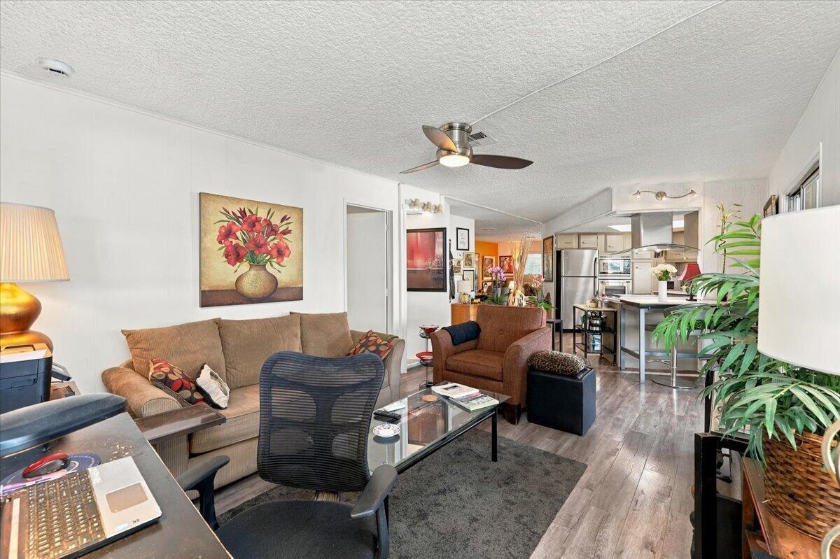 377 Andorra WAY