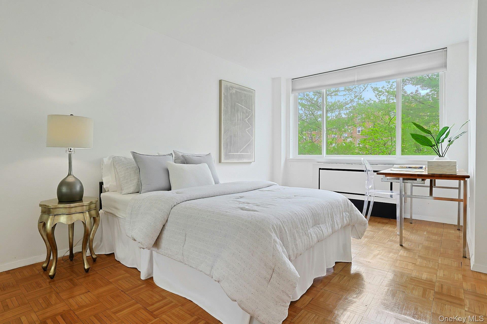 1270 North Avenue Unit: 3f