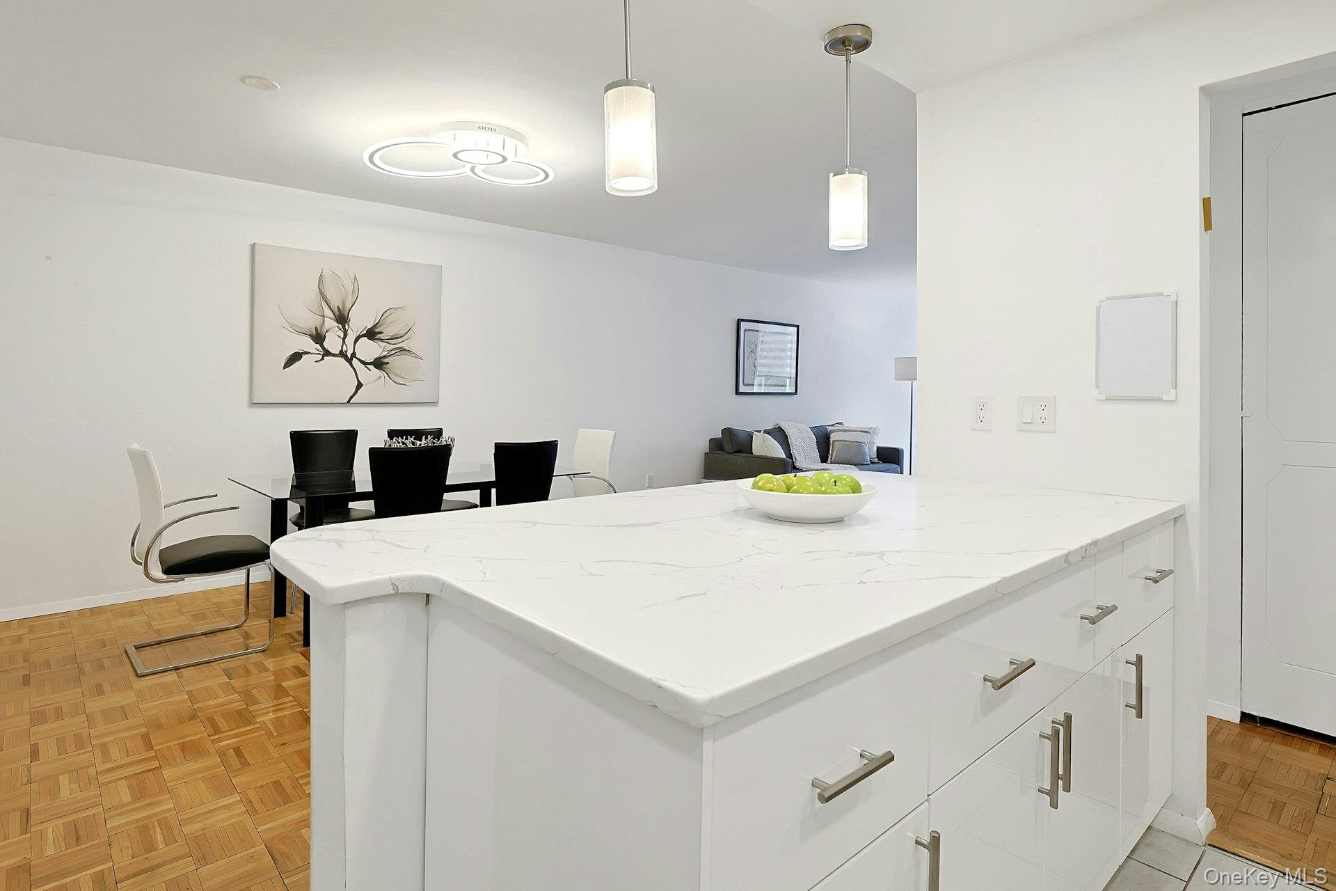 1270 North Avenue Unit: 3f