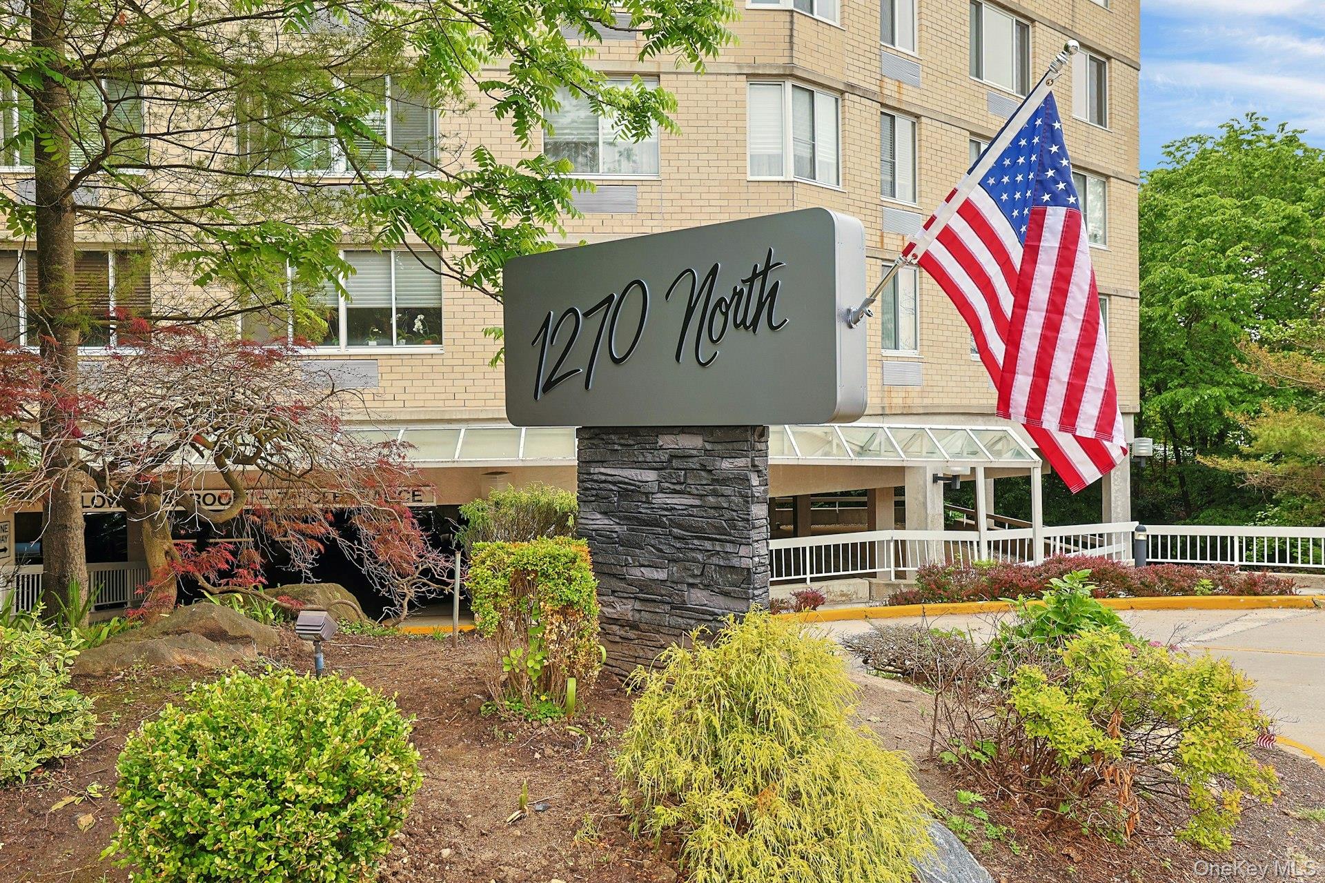 1270 North Avenue Unit: 3f