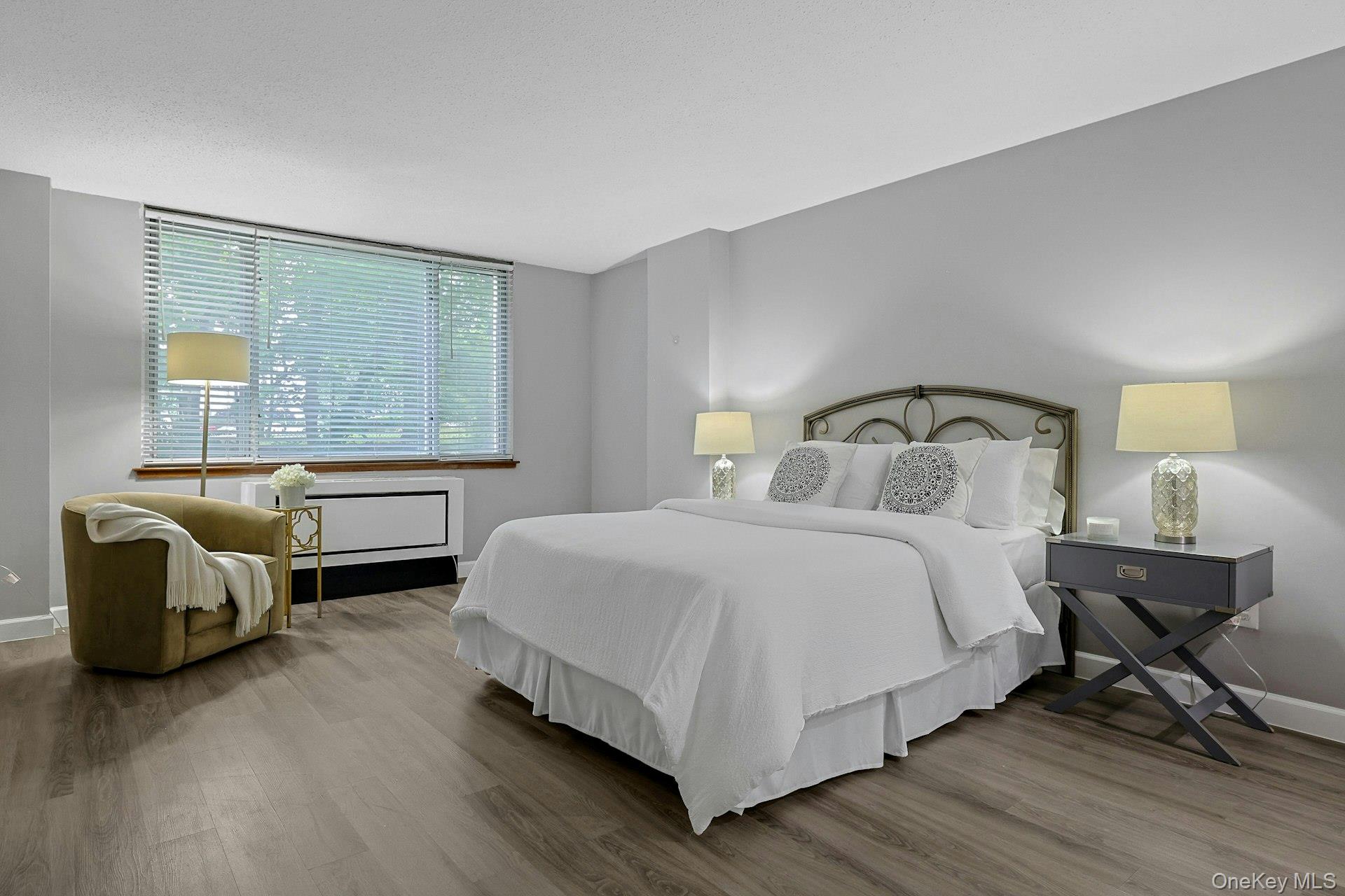 1270 North Avenue Unit: 1h