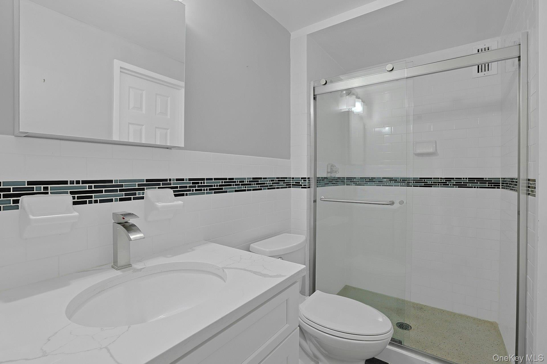 1270 North Avenue Unit: 1h