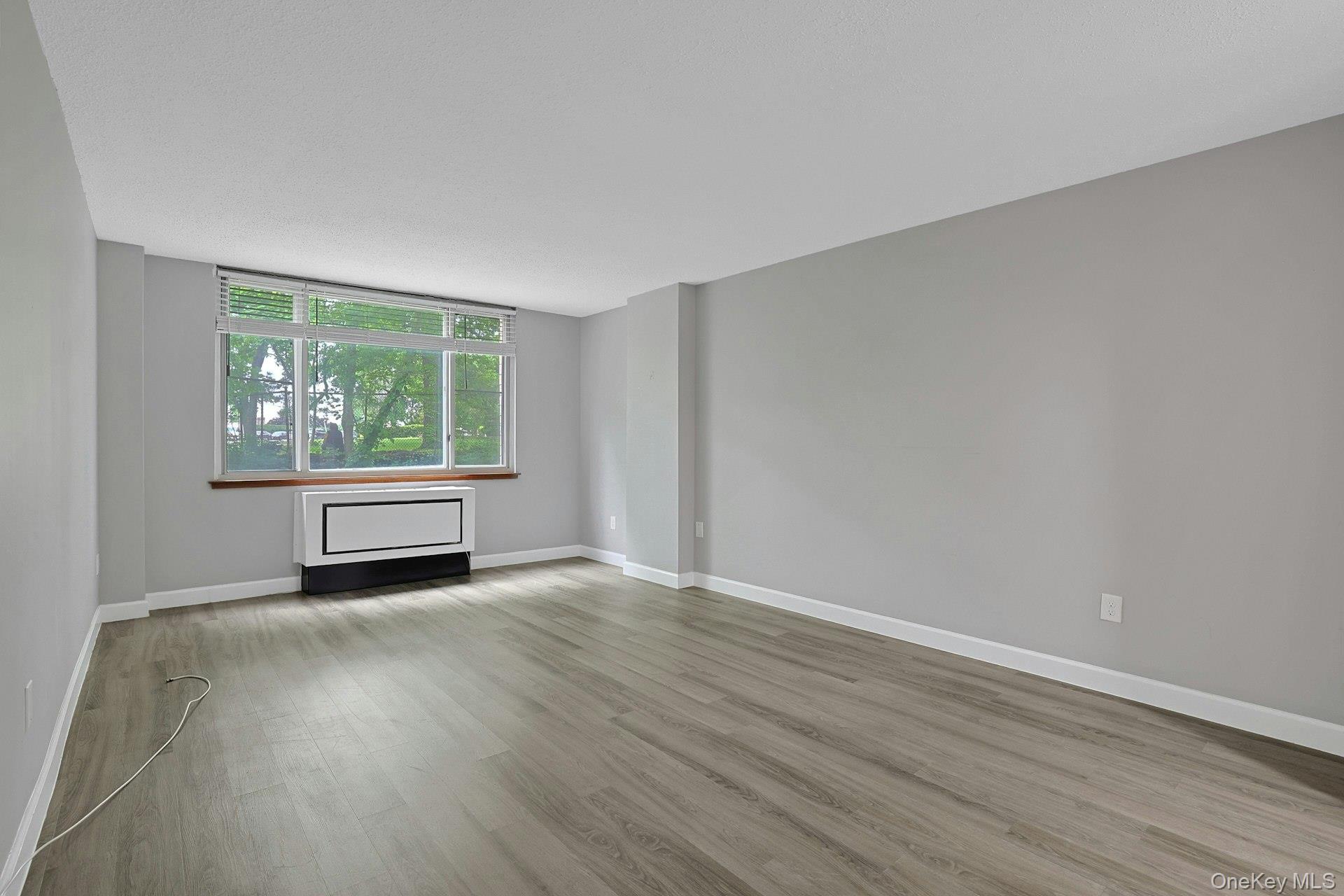 1270 North Avenue Unit: 1h