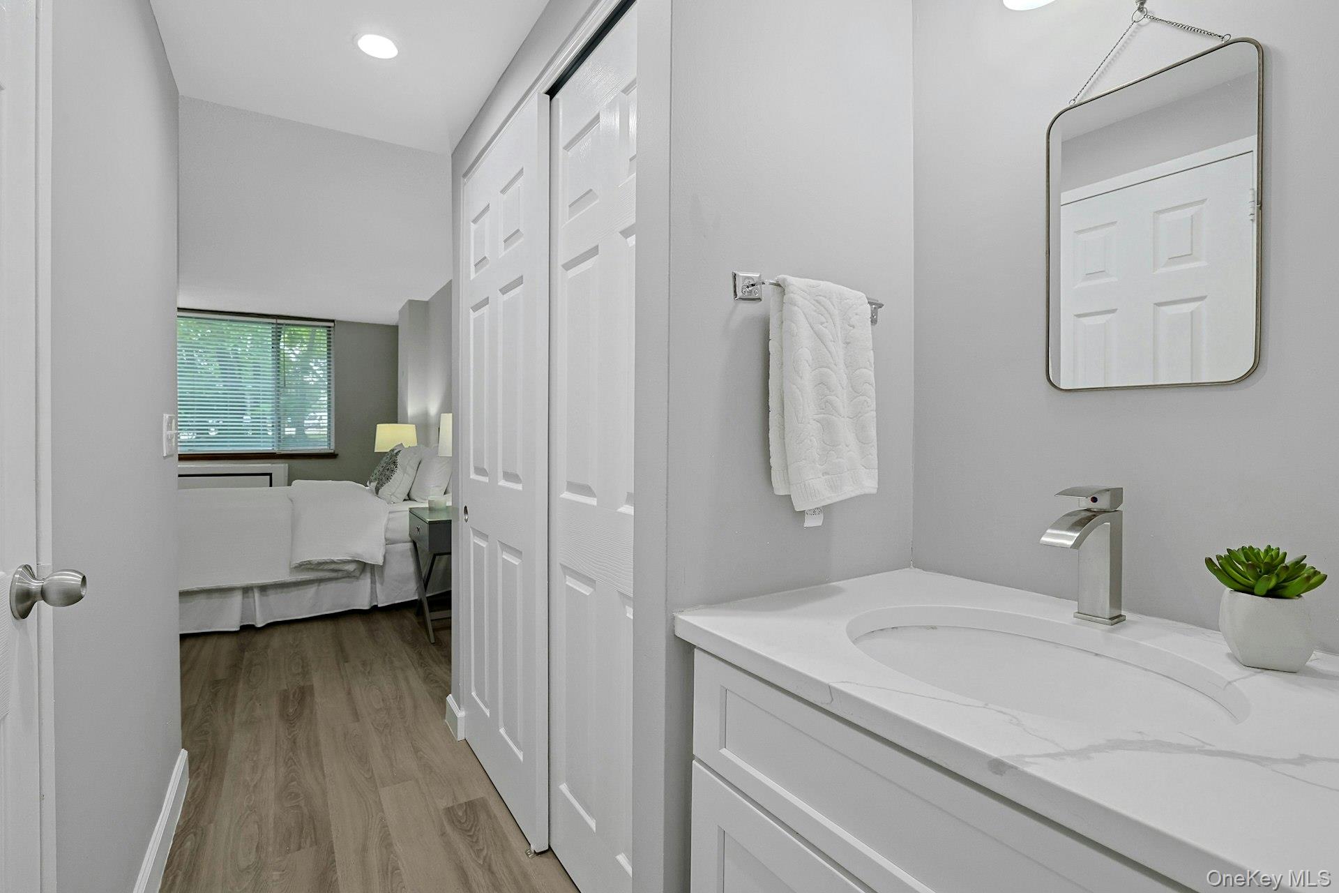 1270 North Avenue Unit: 1h