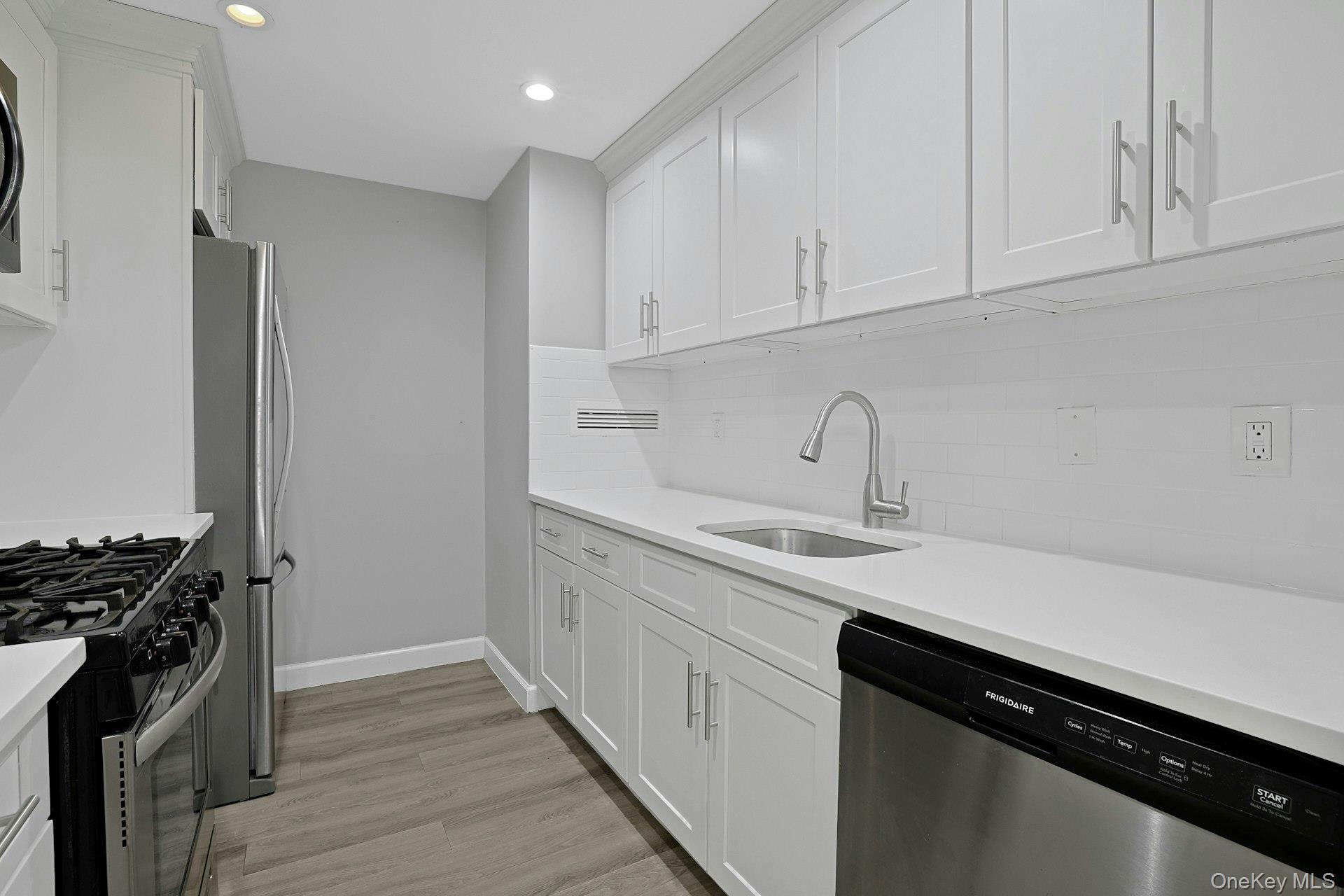 1270 North Avenue Unit: 1h