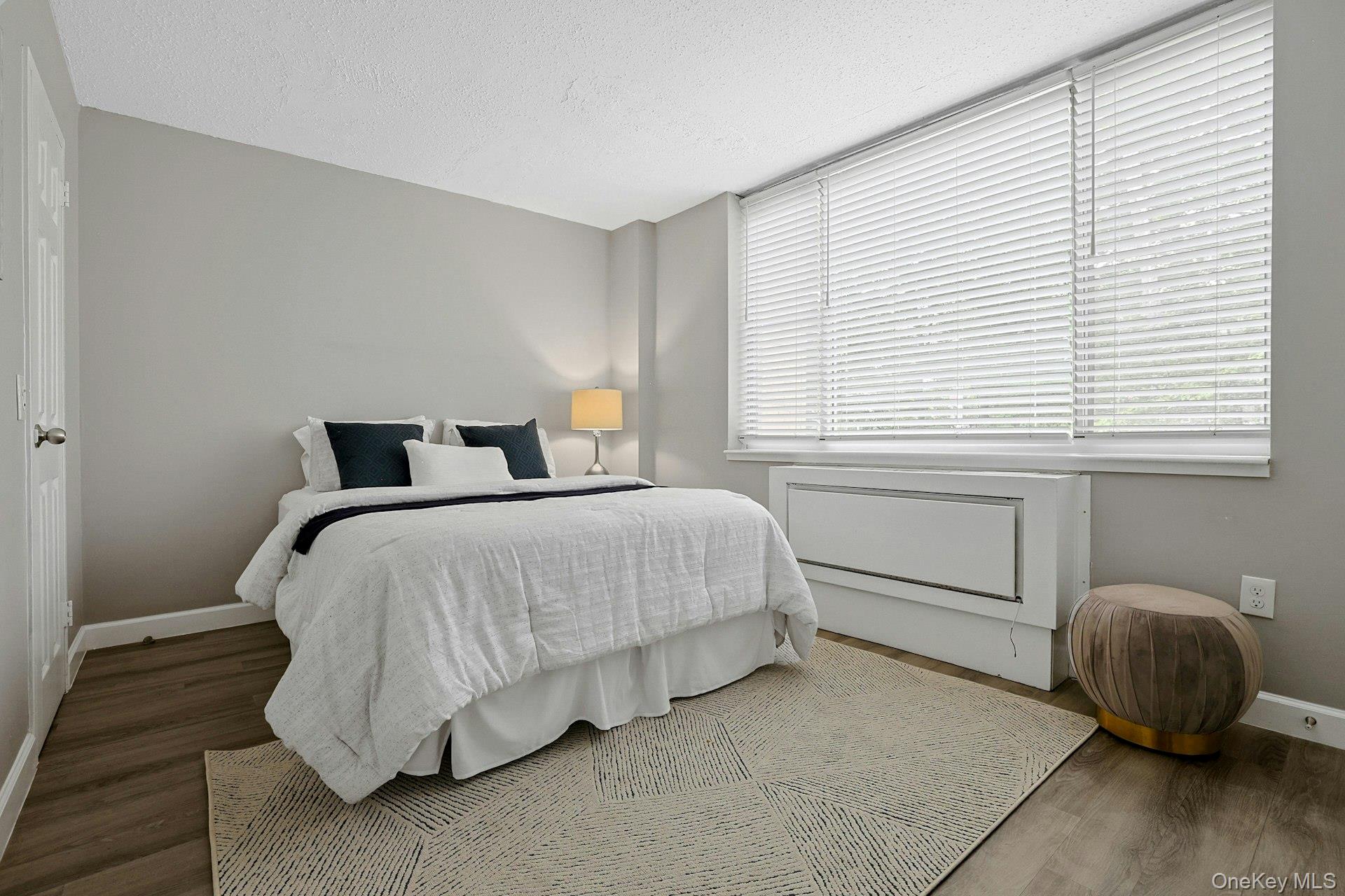 1270 North Avenue Unit: 1h