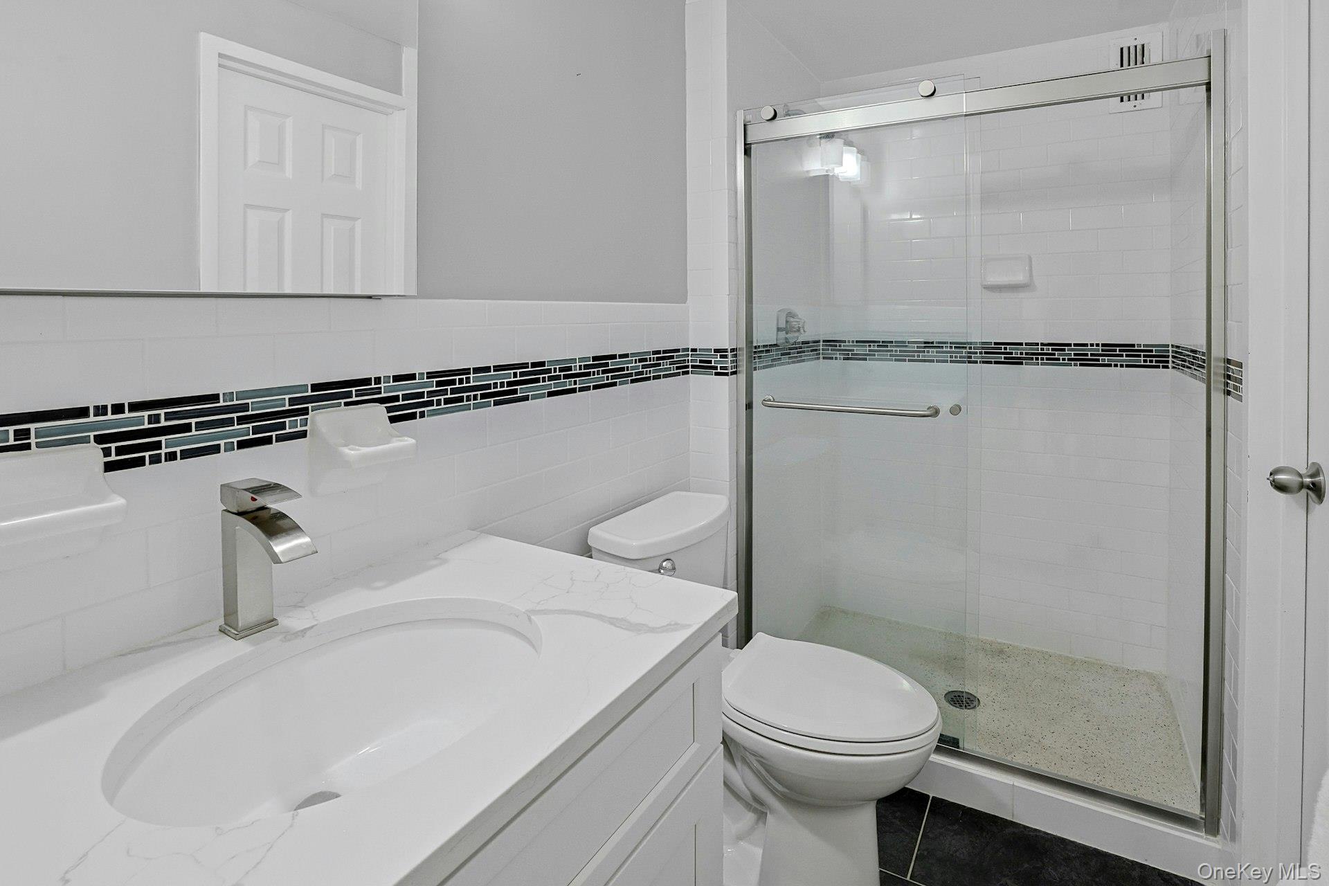 1270 North Avenue Unit: 1h