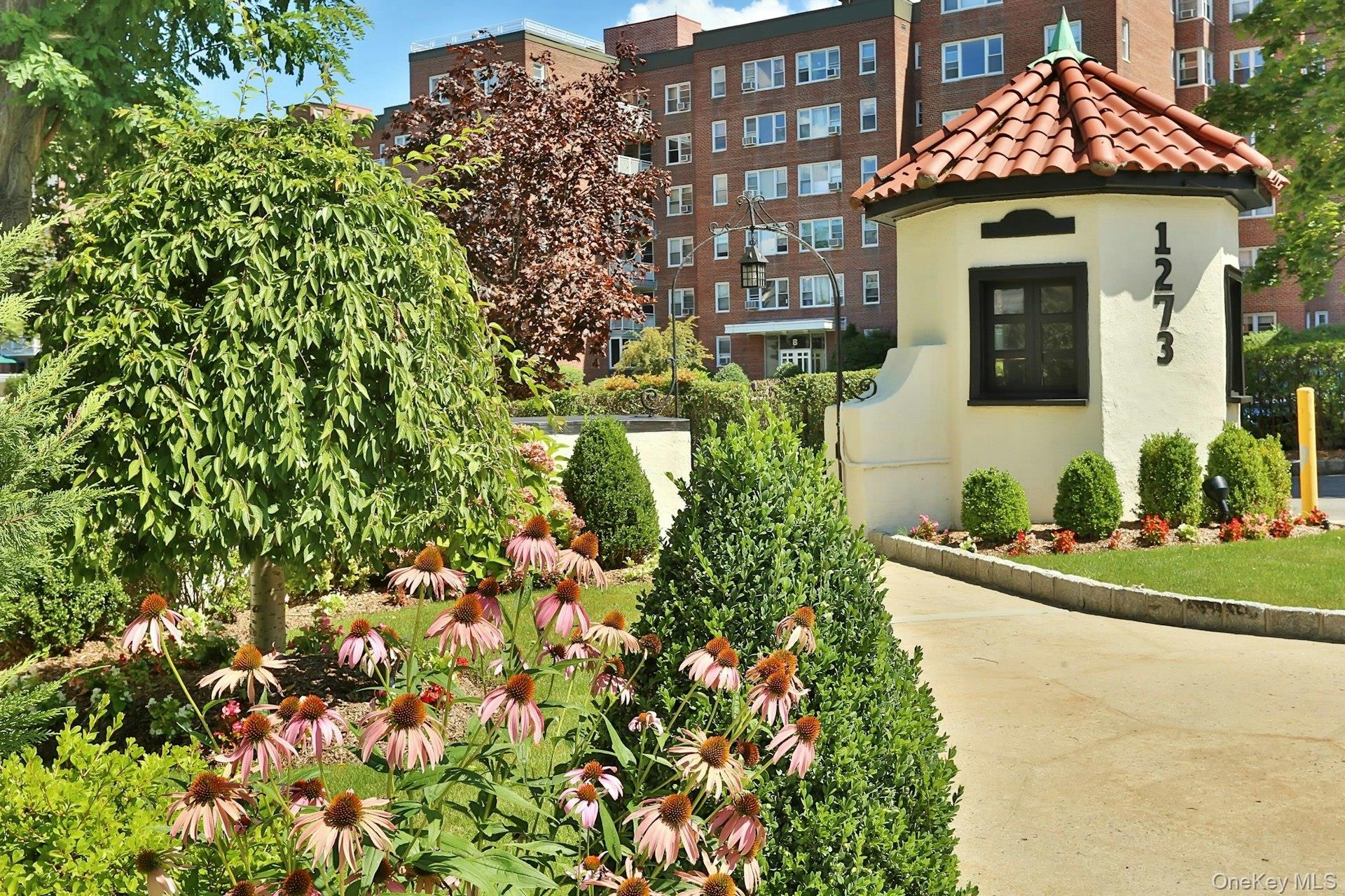 1273 North Avenue Unit: 5gh
