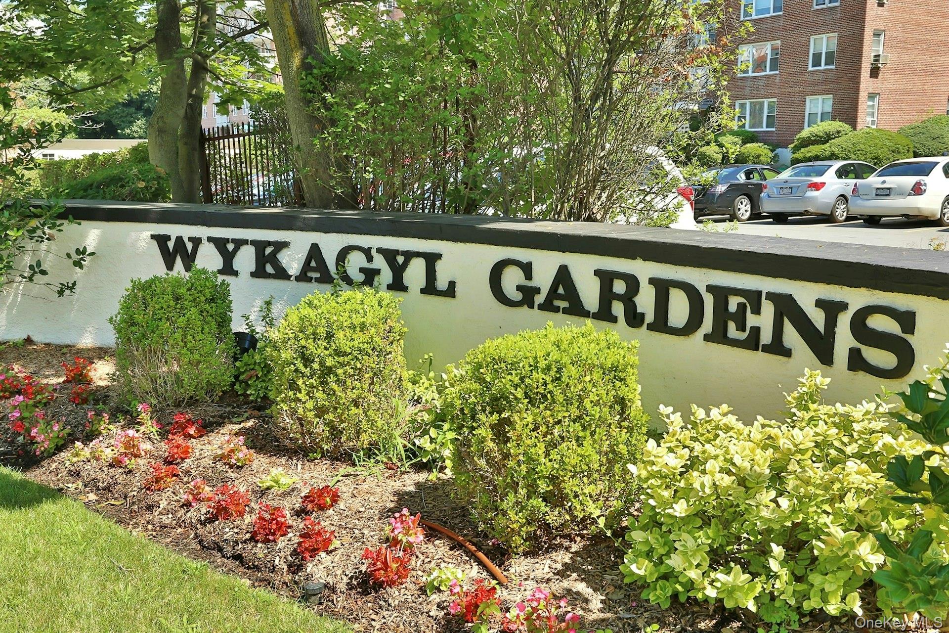 1273 North Avenue Unit: 5gh