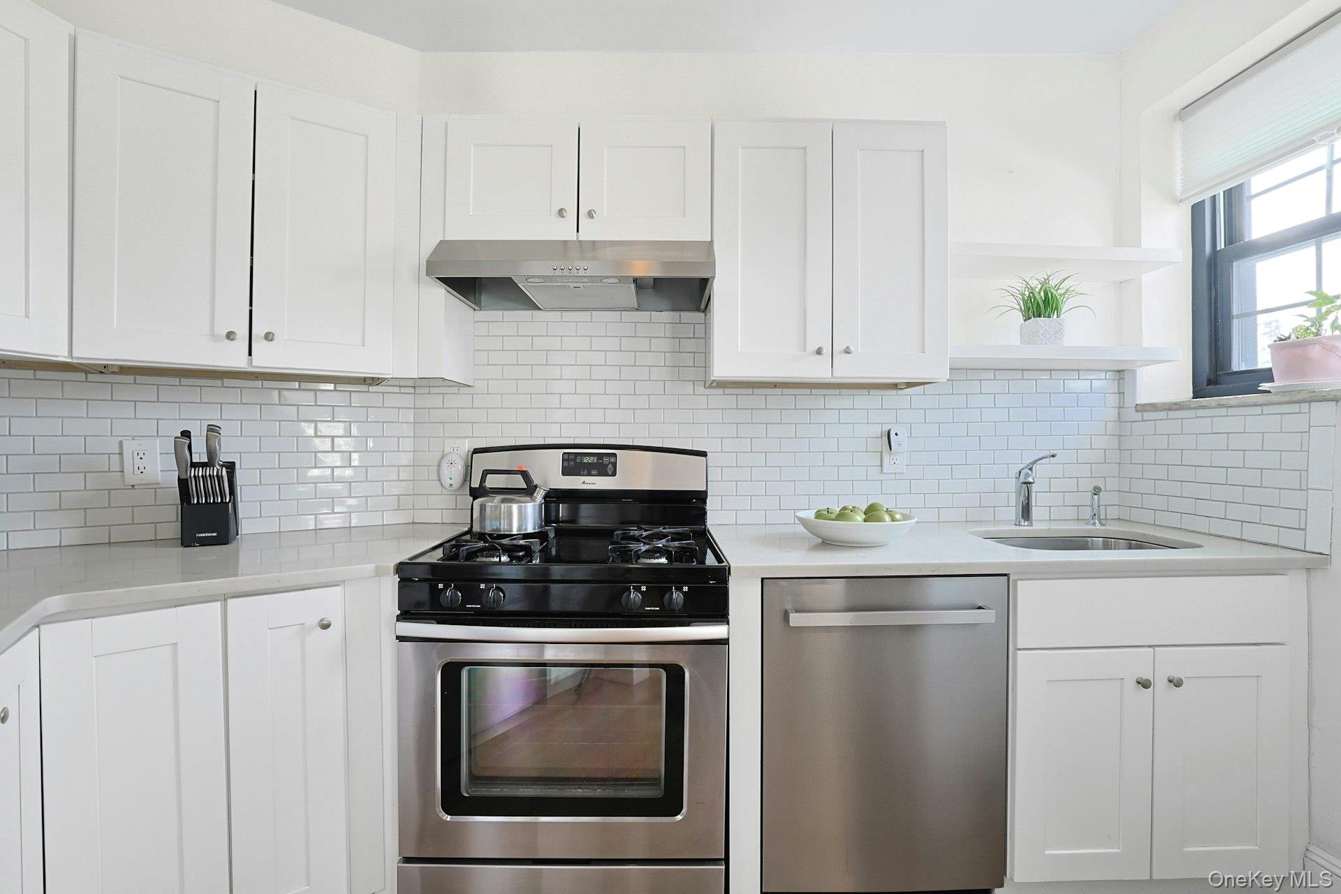1273 North Avenue Unit: 5h Entrance 8