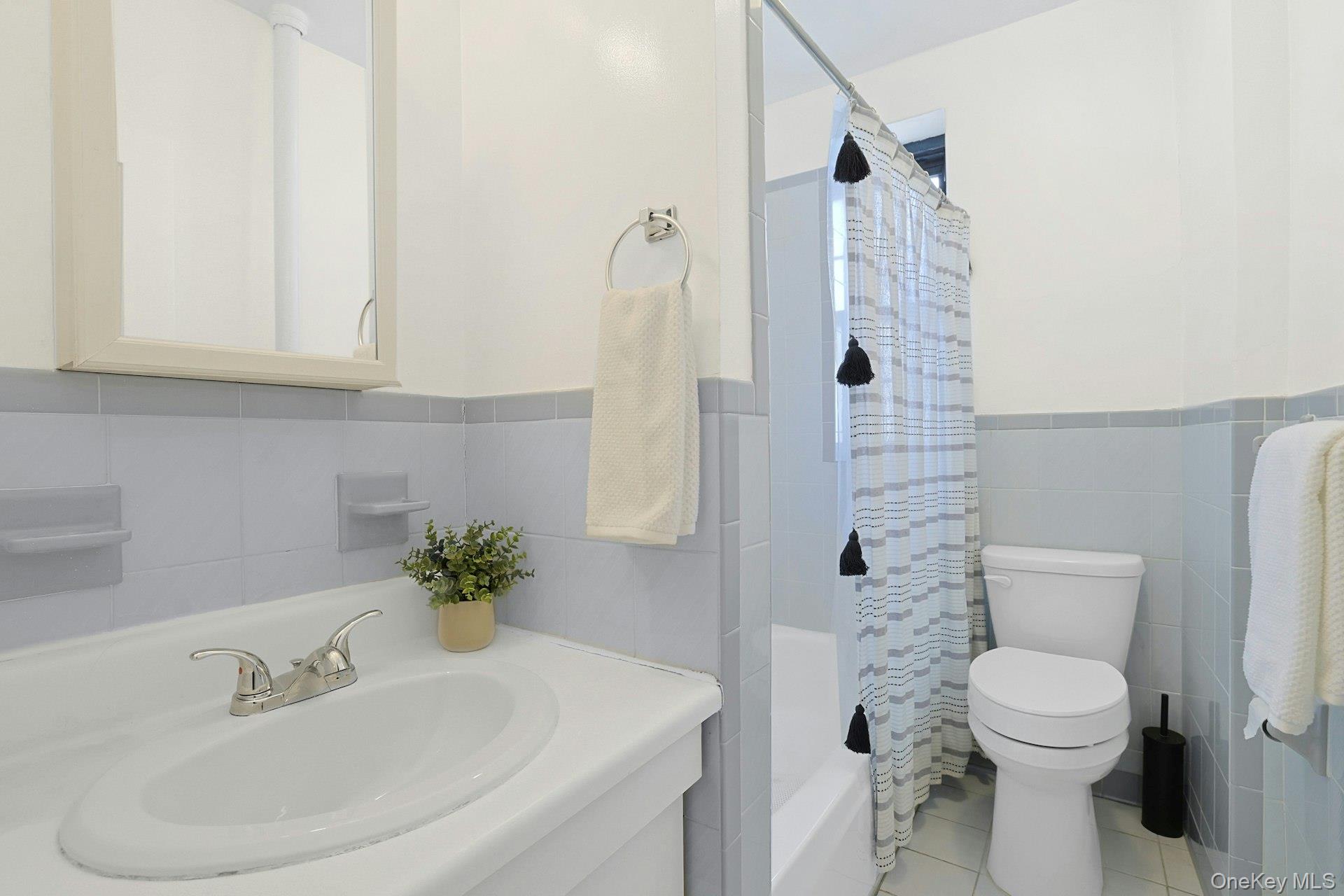 1273 North Avenue Unit: 5h Entrance 8