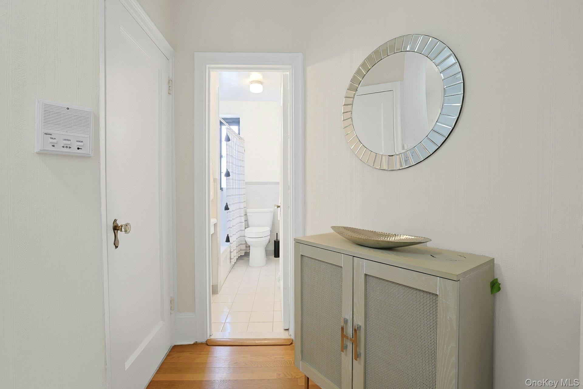 1273 North Avenue Unit: 5h Entrance 8