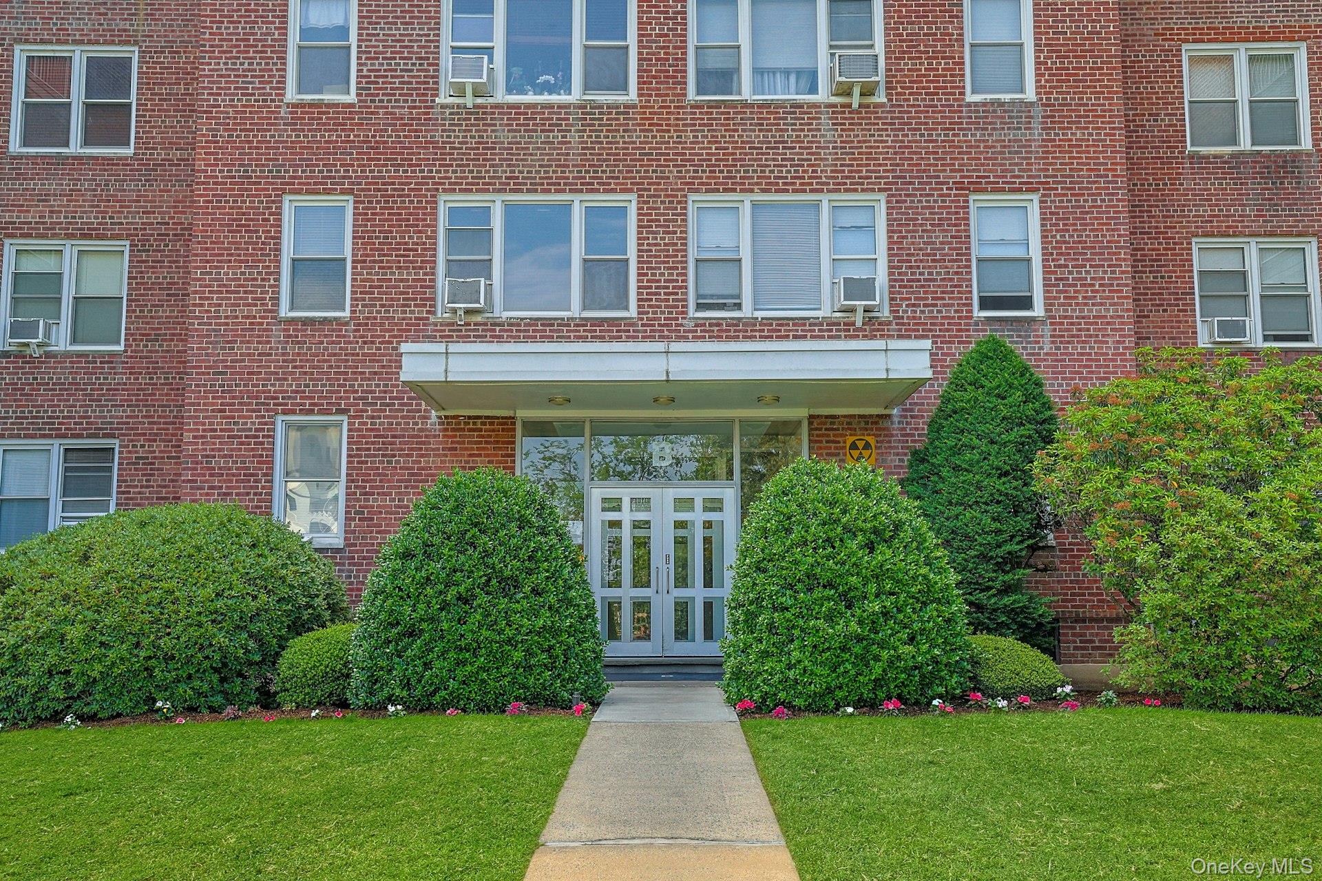 1255 North Avenue Unit: 4j