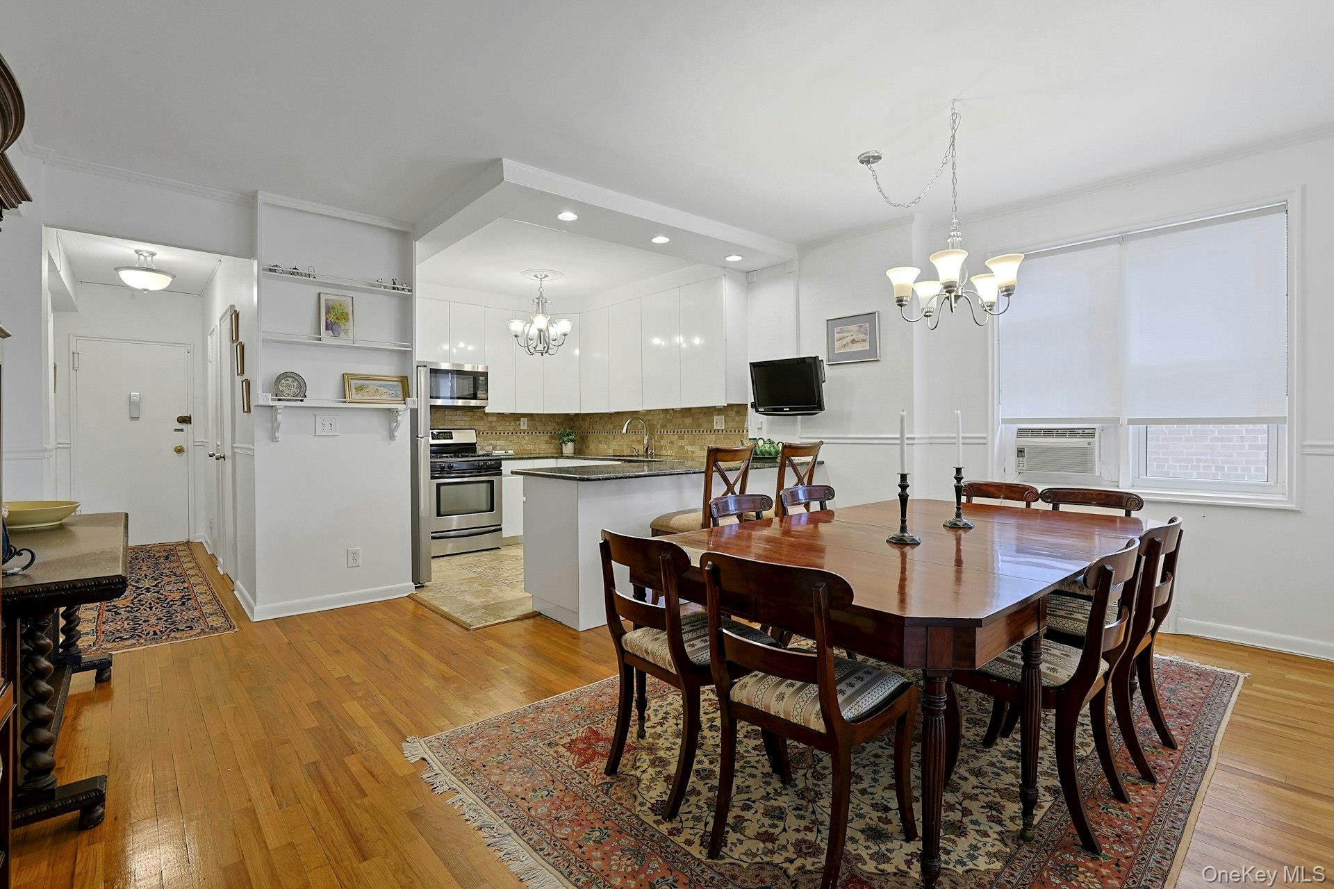 1255 North Avenue Unit: 4j