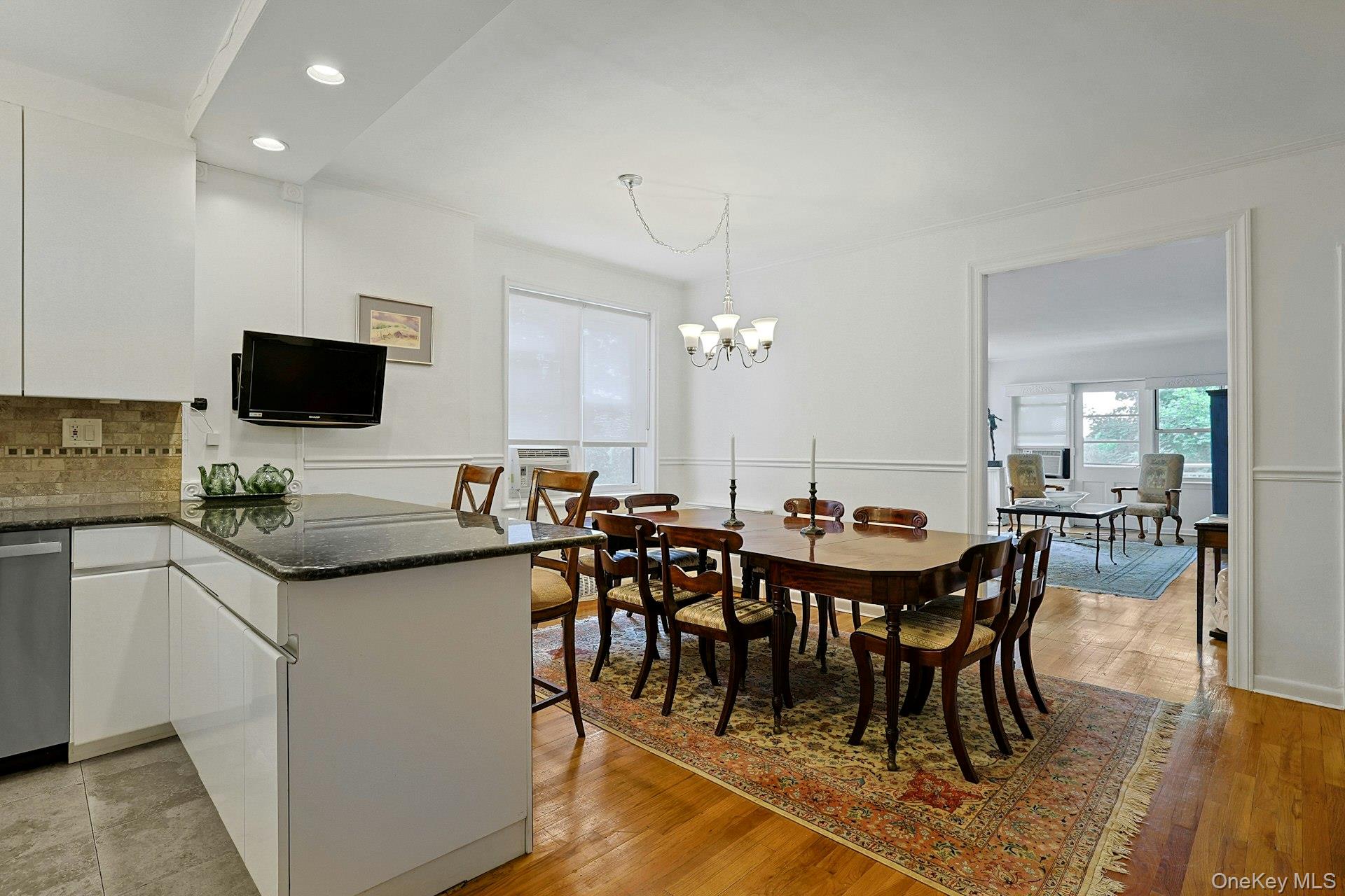 1255 North Avenue Unit: 4j