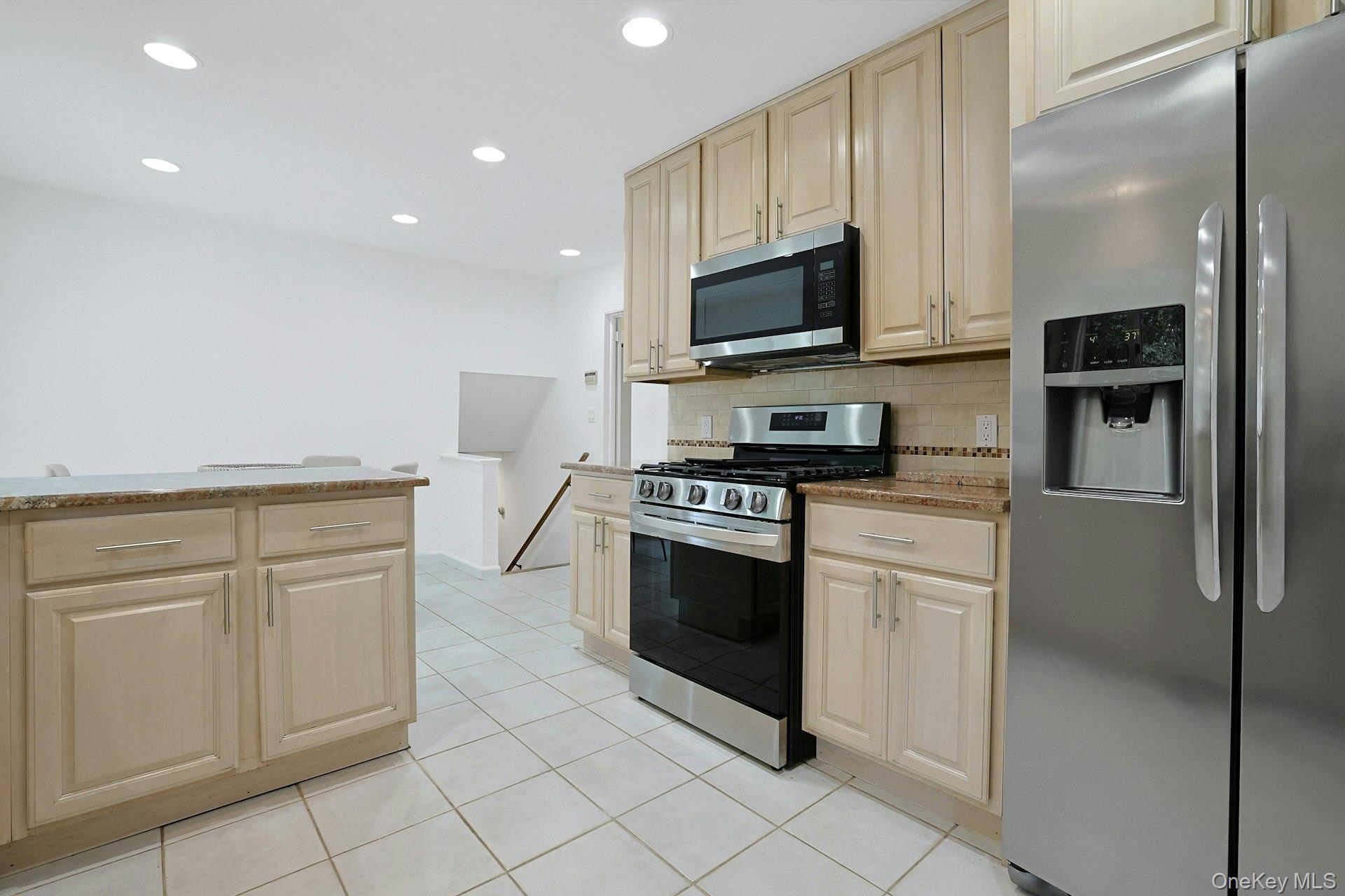 67 Belleau Avenue