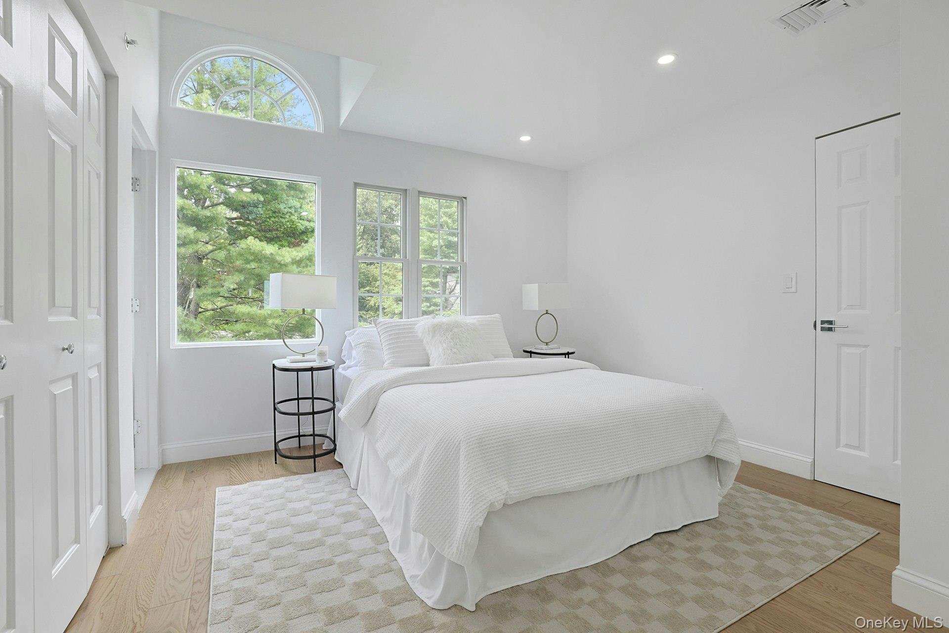 100 Brook Hills Circle Unit: 28B