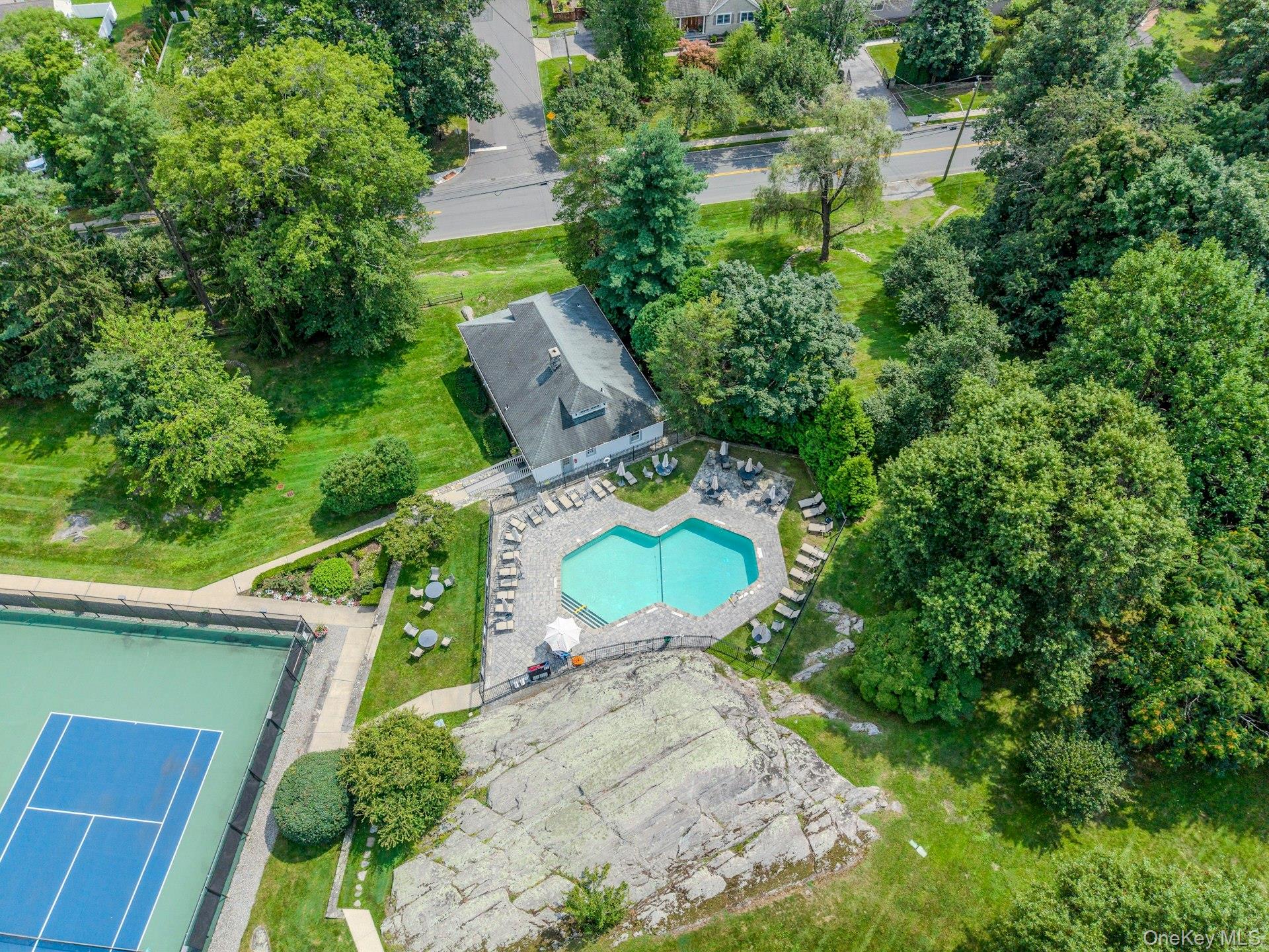 100 Brook Hills Circle Unit: 28B