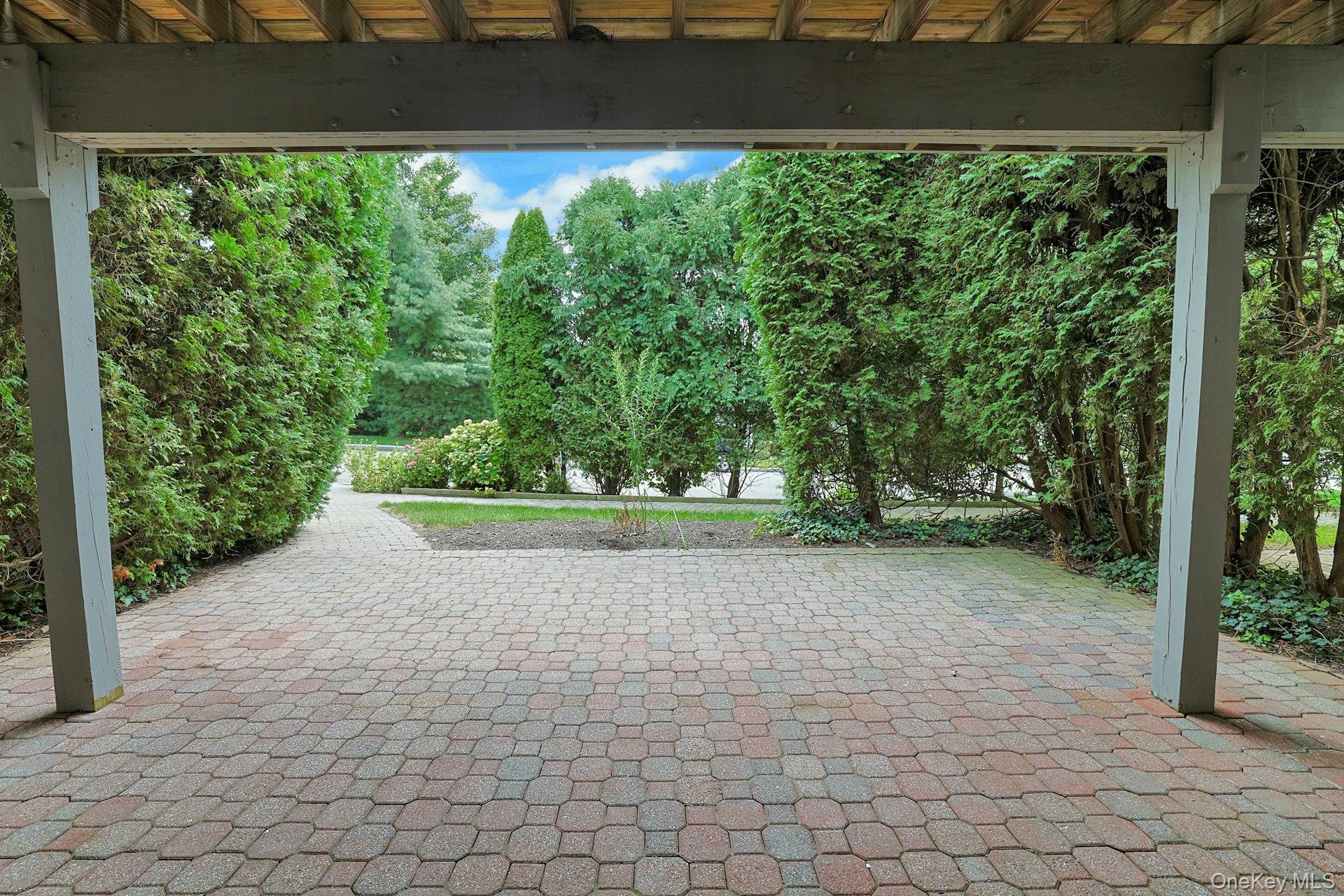 100 Brook Hills Circle Unit: 28B