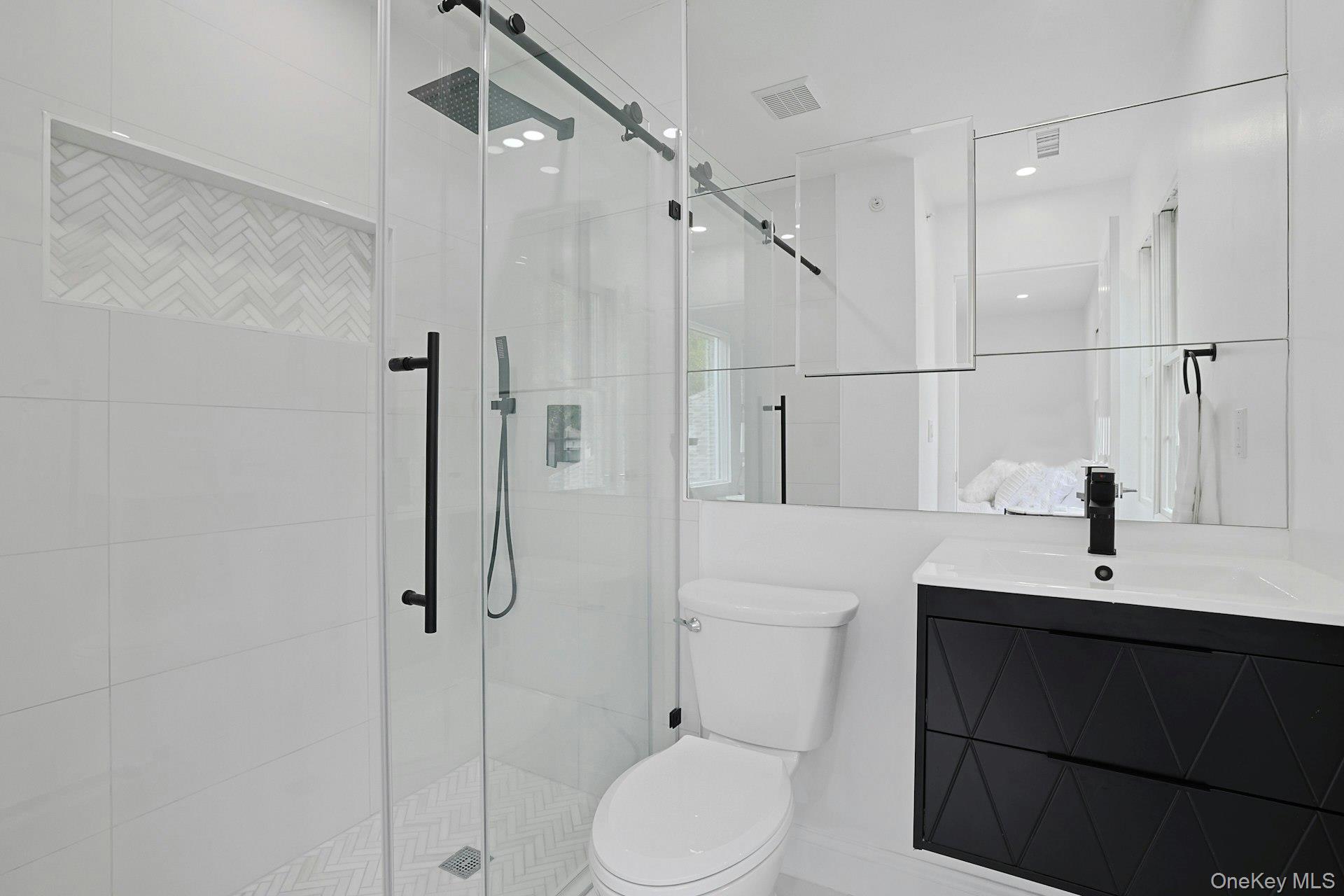 100 Brook Hills Circle Unit: 28B