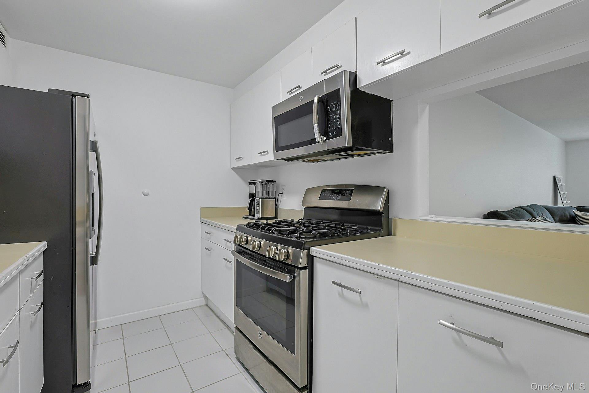 1270 North Avenue Unit: 1c