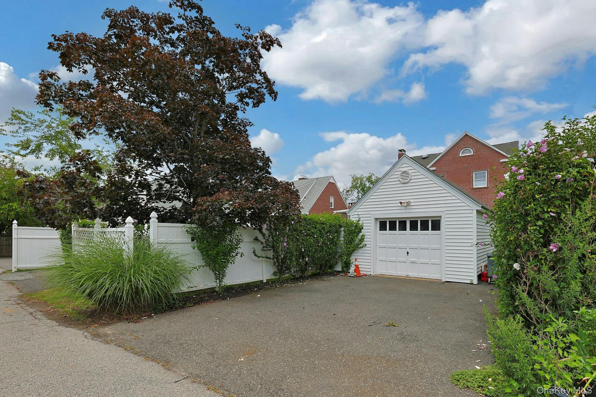 54 Bowman Avenue