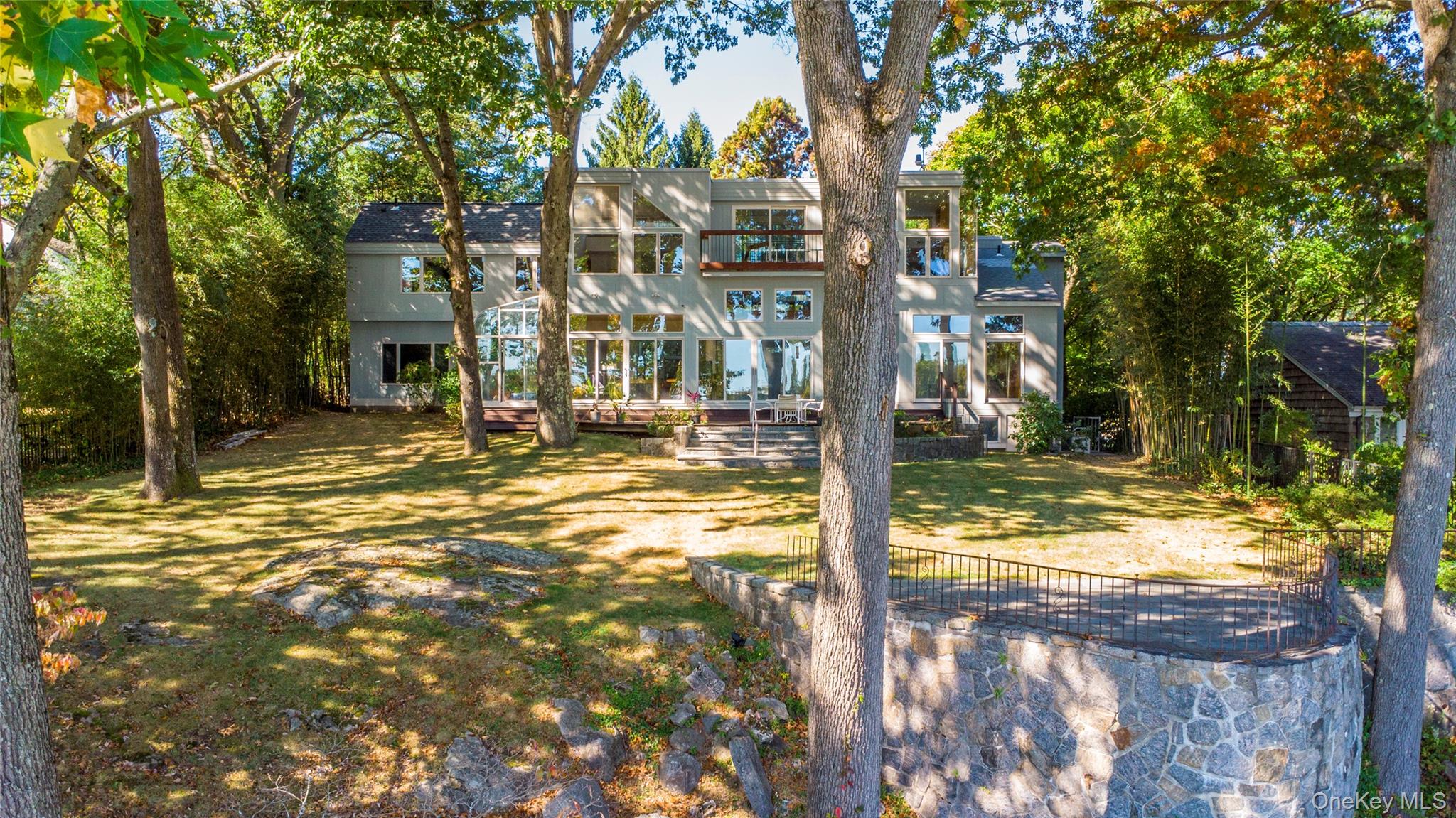 629 Pinebrook Boulevard