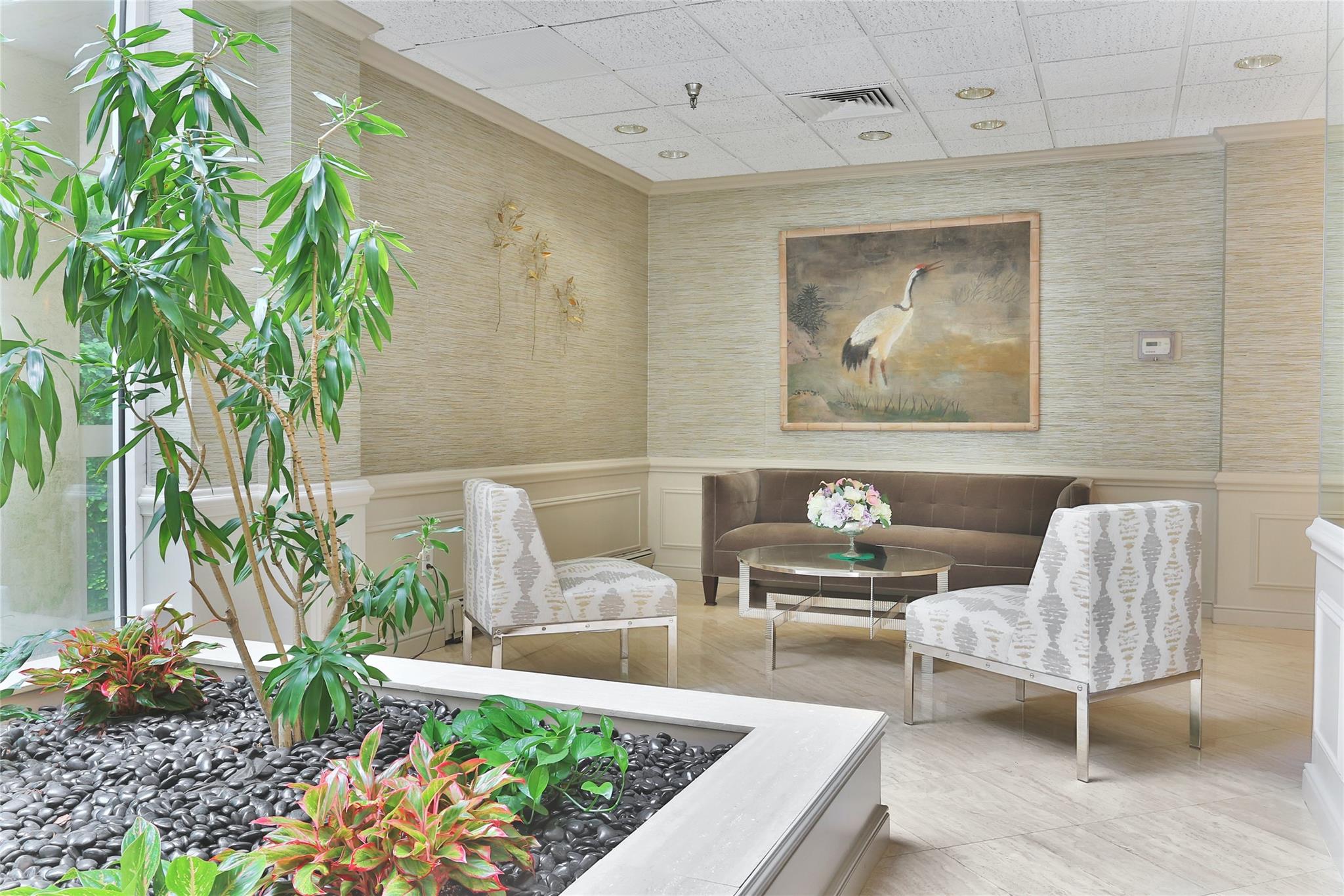 1270 North Avenue Unit: 3E