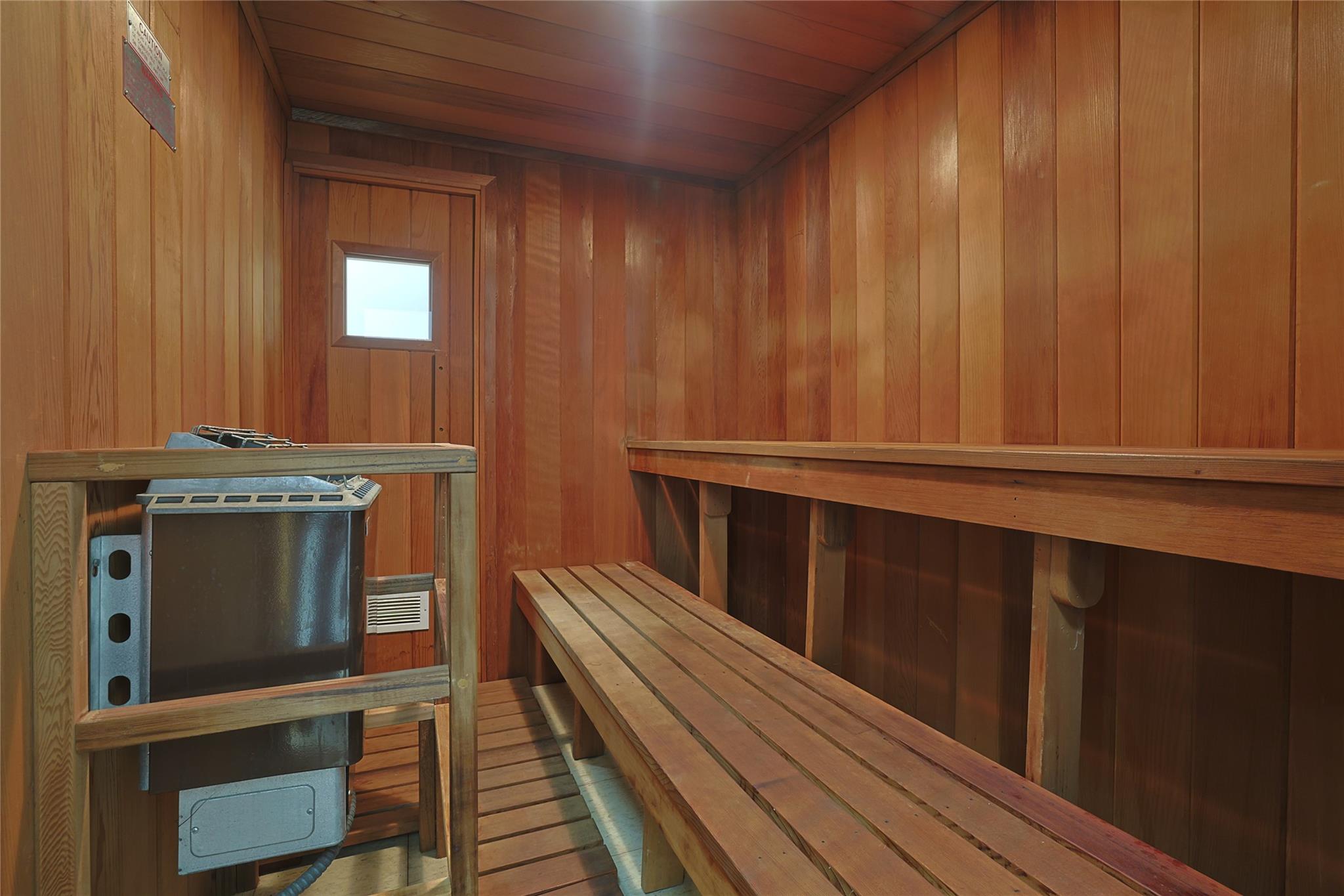 1270 North Avenue Unit: 3E