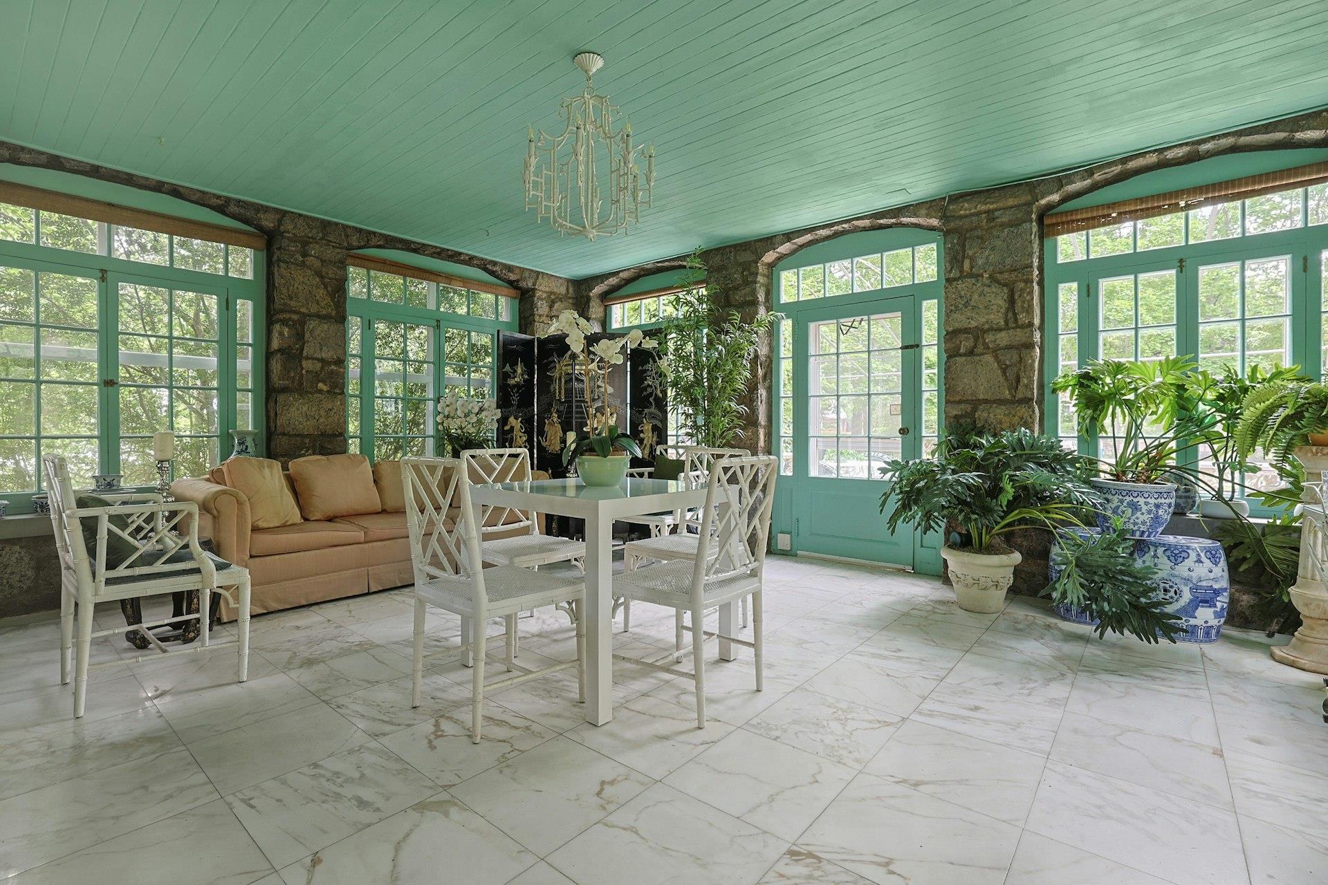 50 Forest Circle
