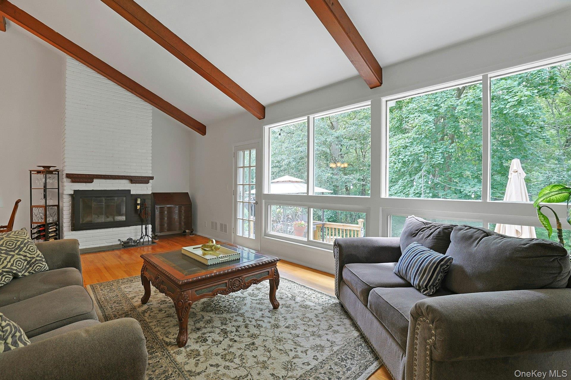 103 Wood Hollow Lane