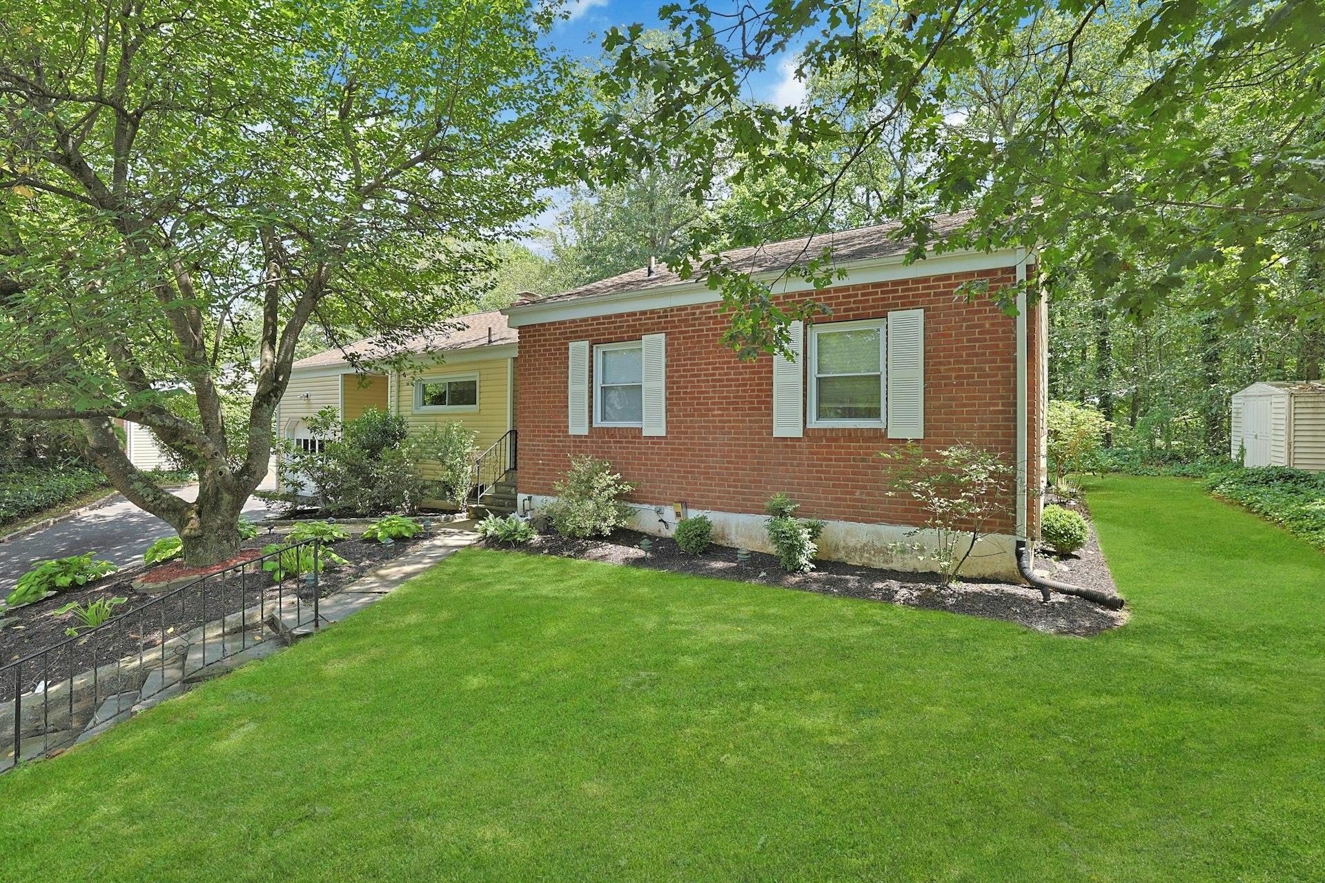 103 Wood Hollow Lane
