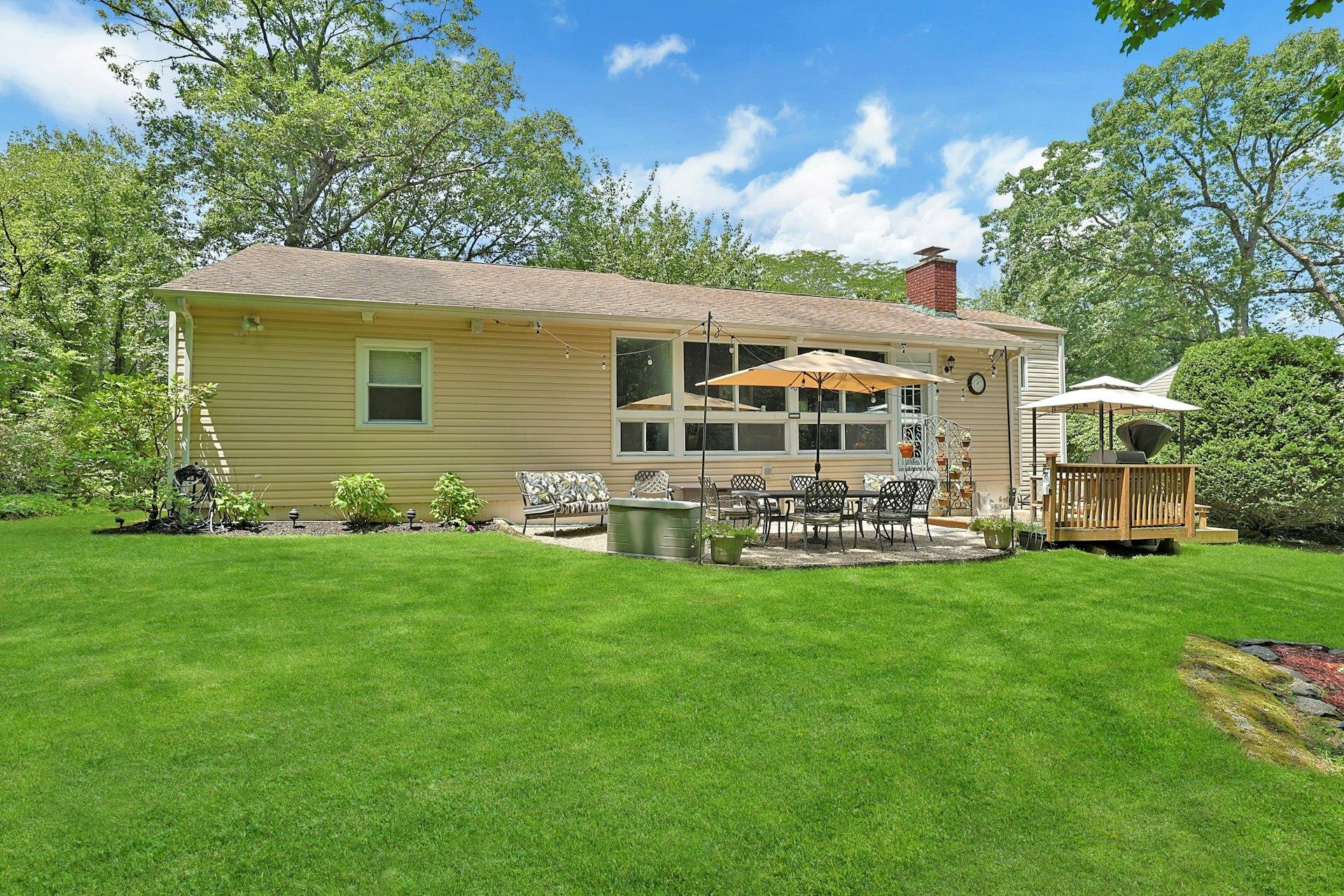 103 Wood Hollow Lane