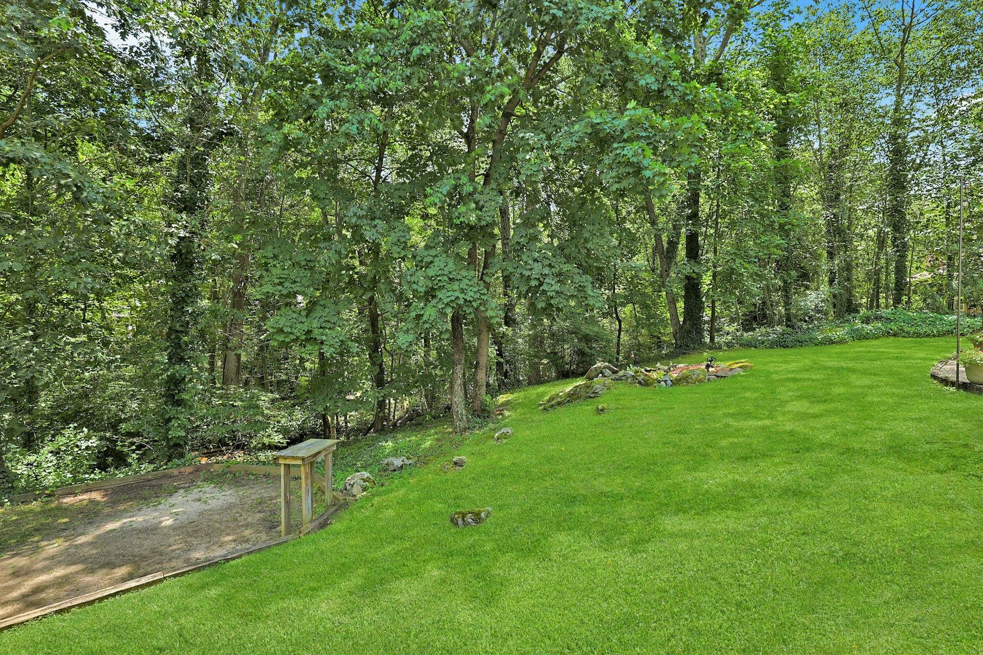 103 Wood Hollow Lane