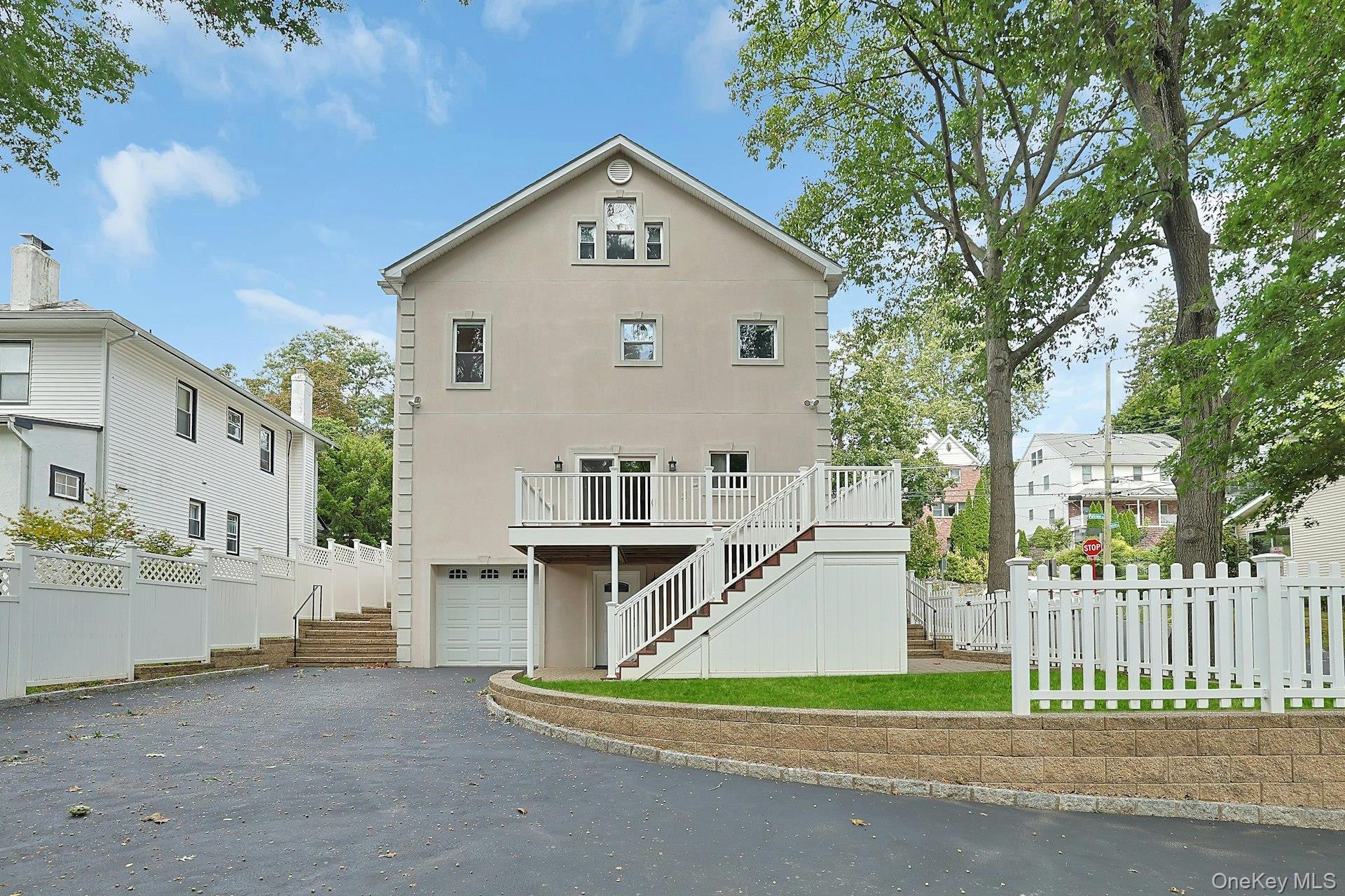 150 Parkview Avenue