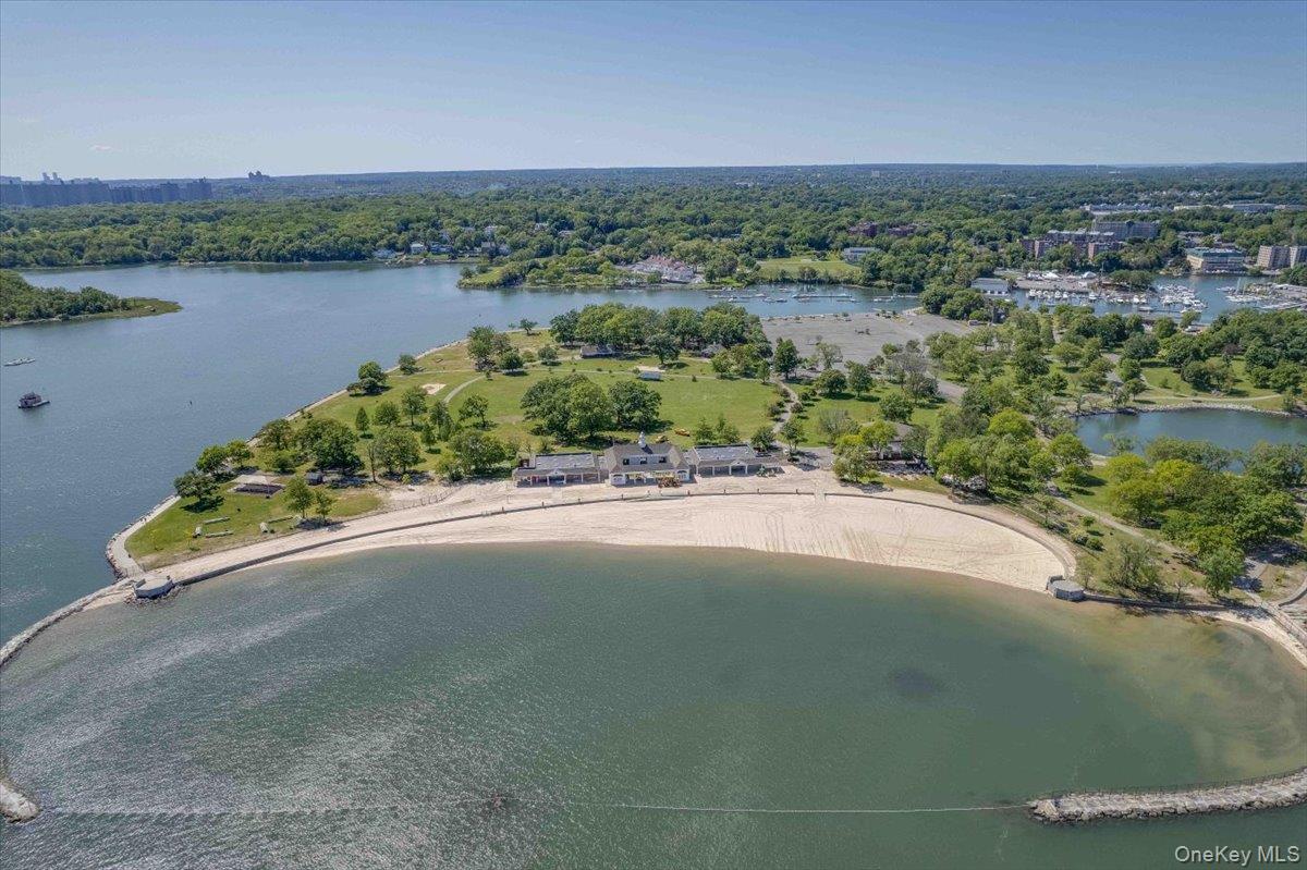 20 Keogh Lane Unit: 1b