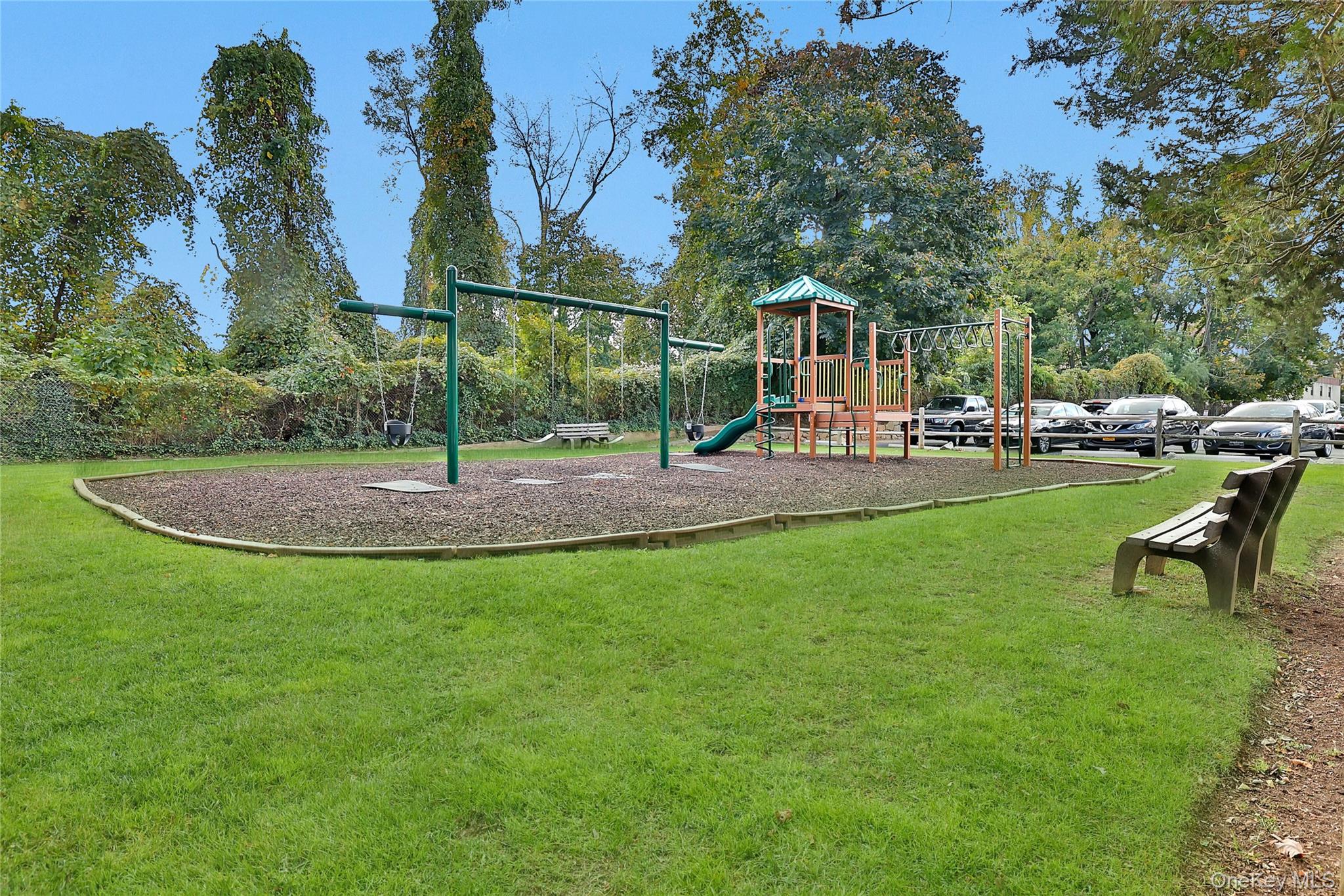 1273 North Avenue Unit: 5h