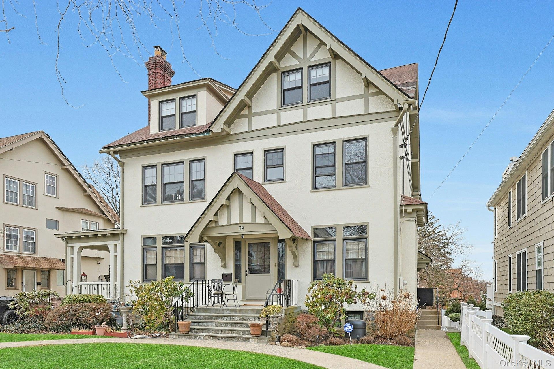 39 Neptune Avenue