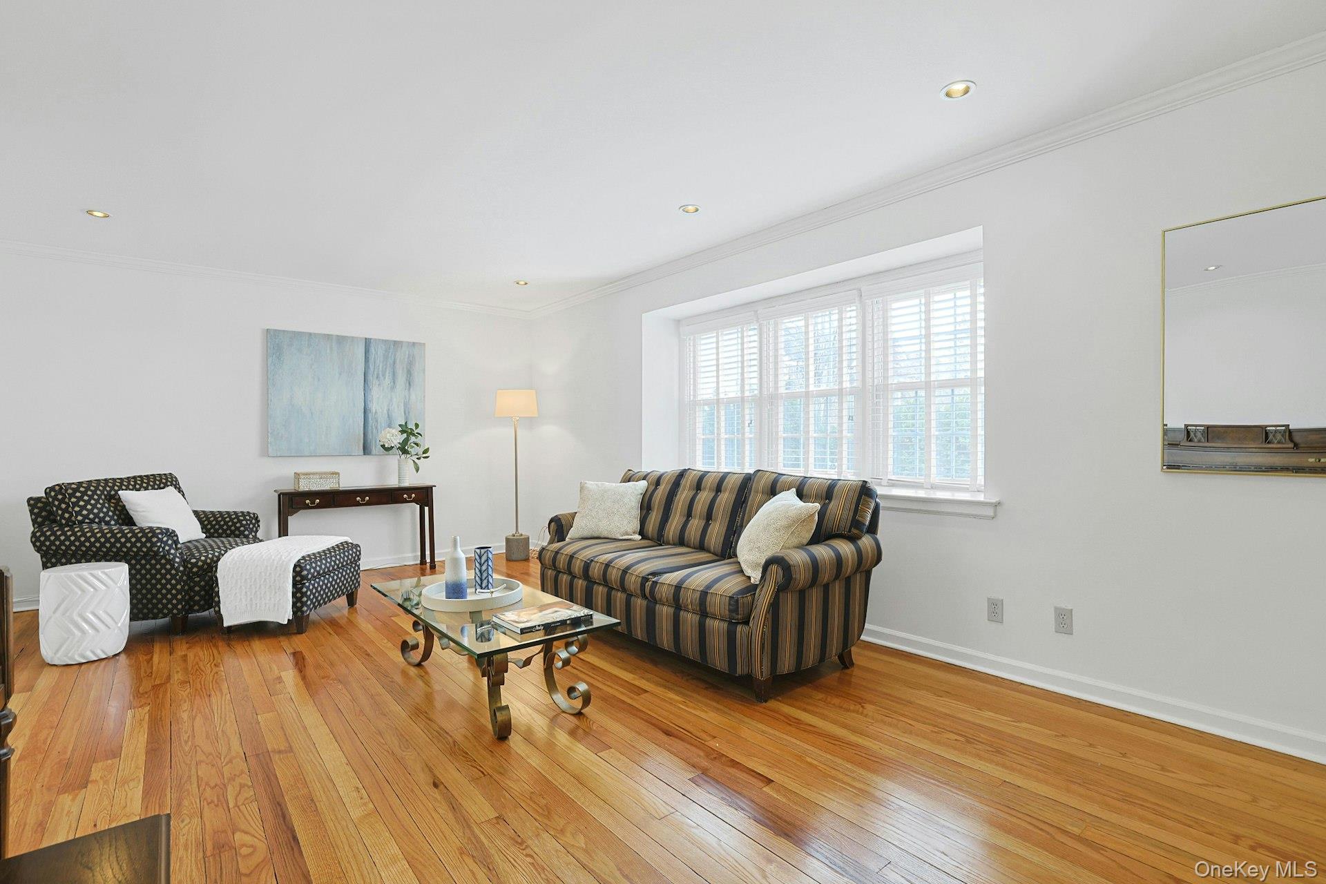 9 Robins Crescent Unit: 9