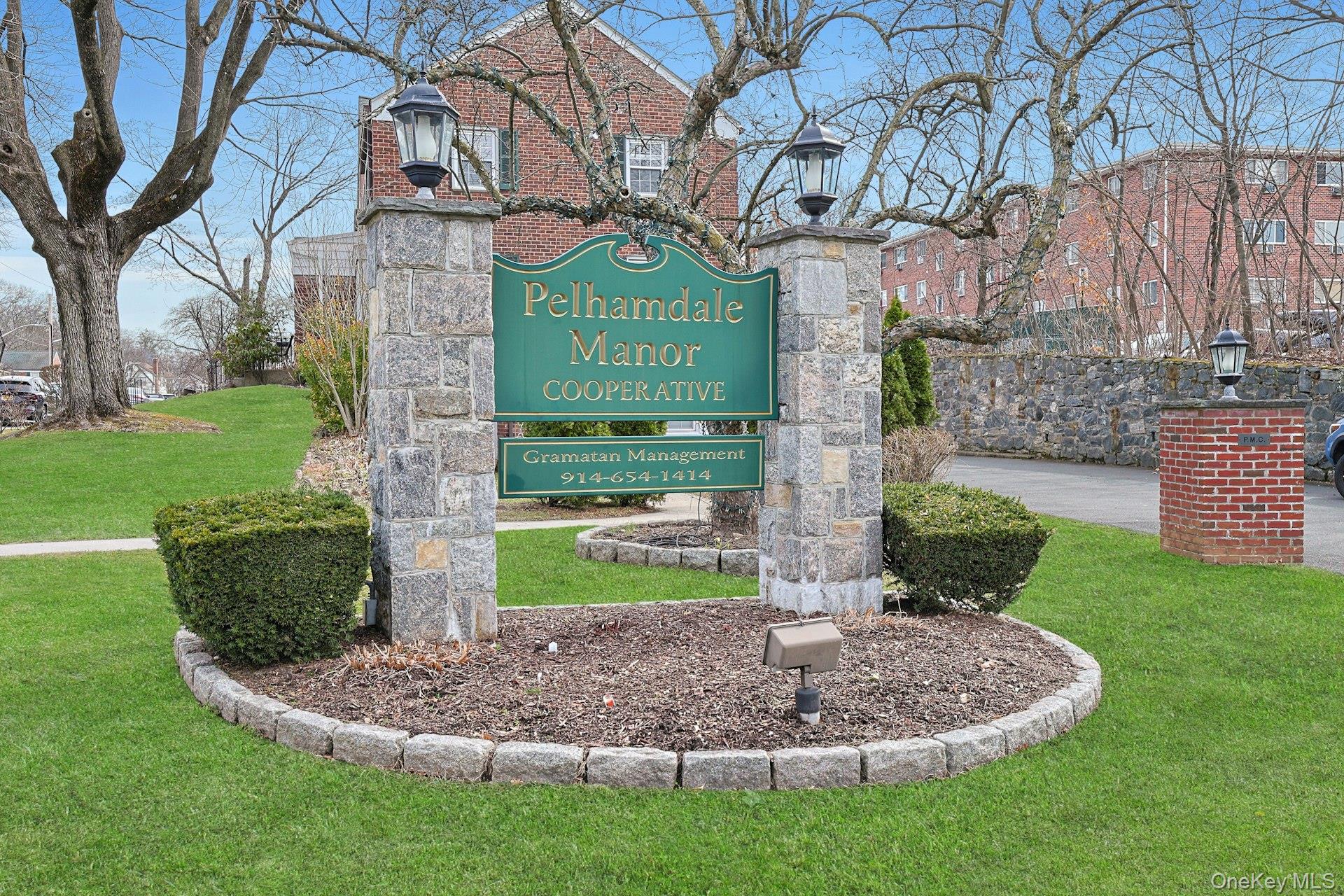 9 Robins Crescent Unit: 9